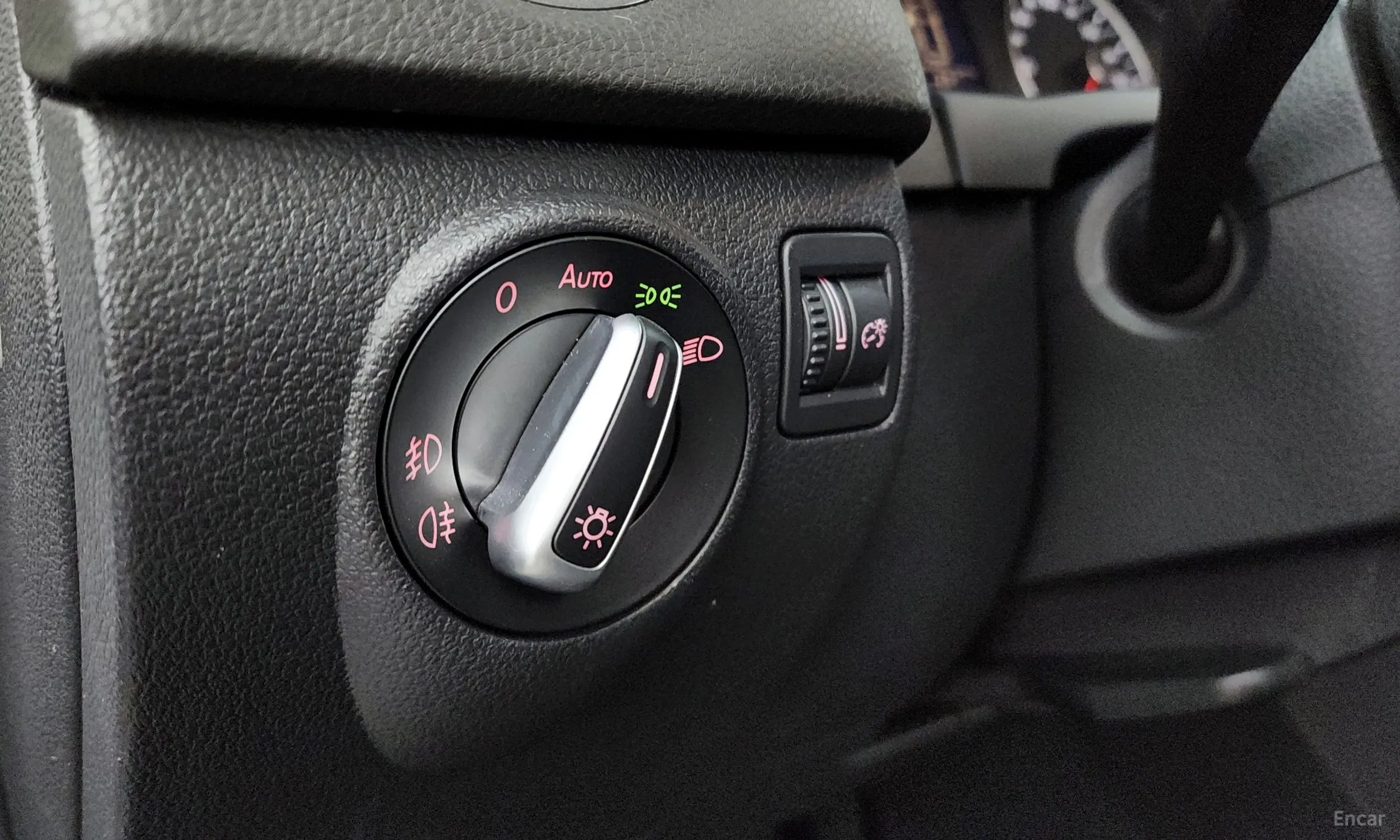 Volkswagen New Tiguan превью 16