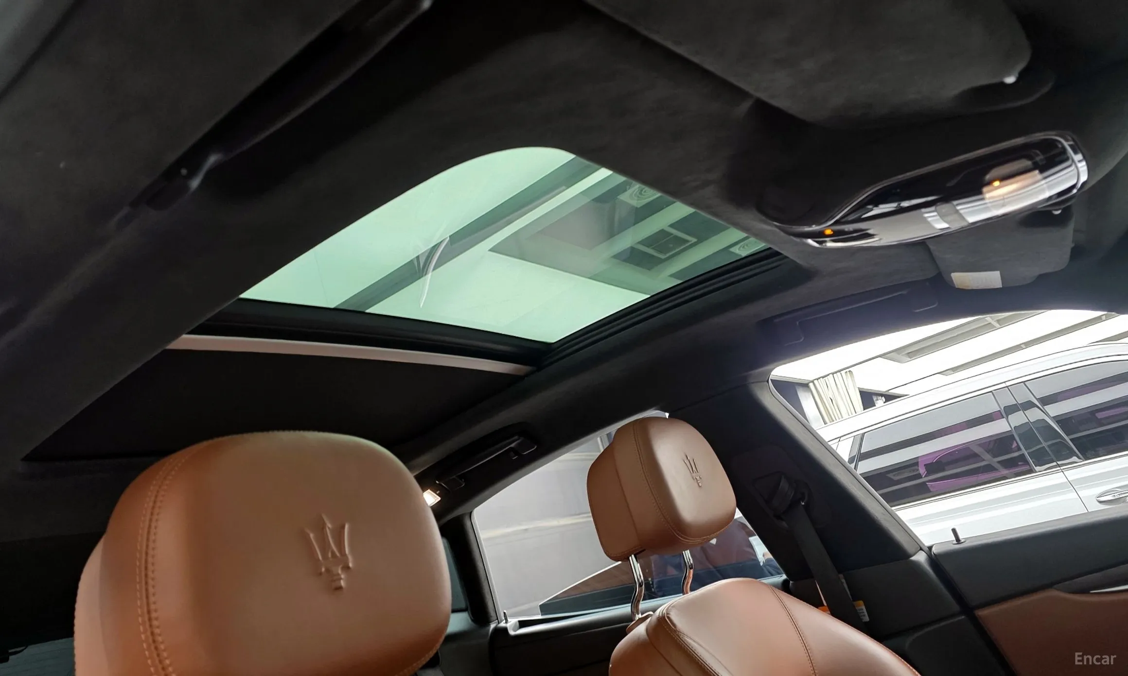 Maserati Levante превью 17