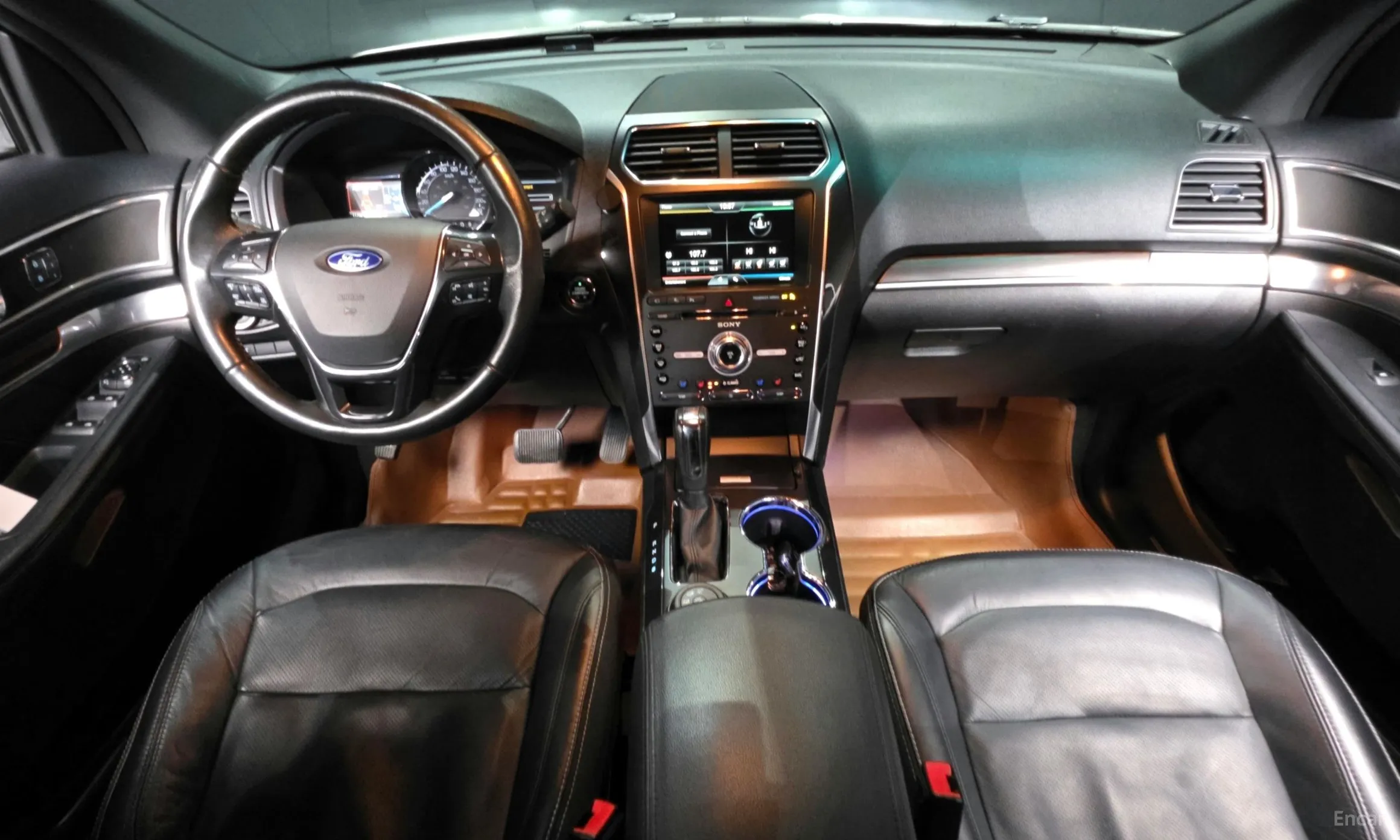 Ford Explorer превью 7