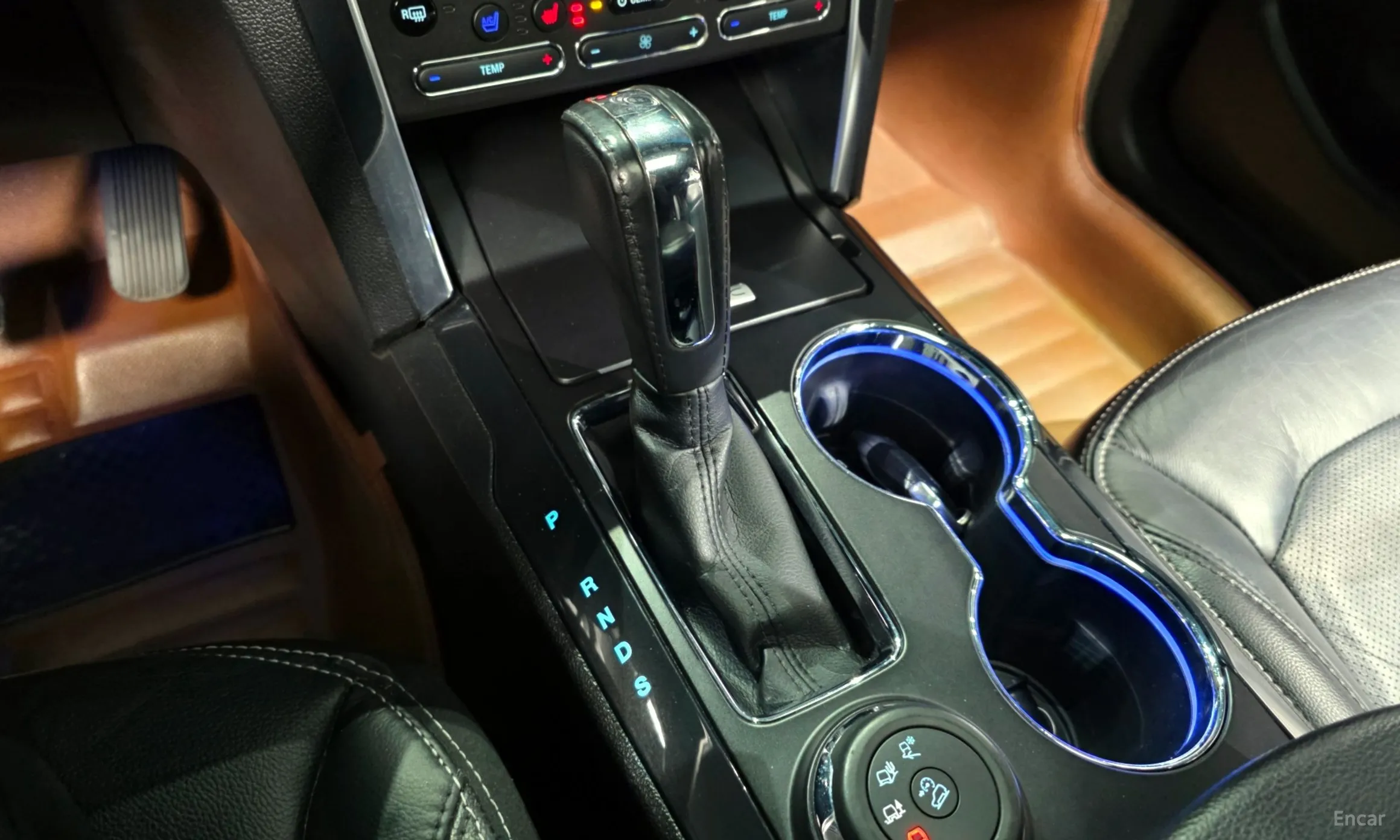 Ford Explorer превью 9