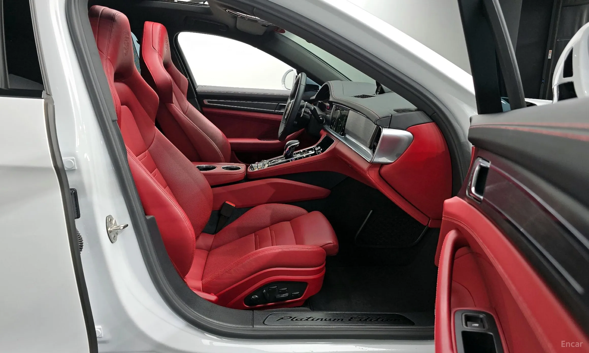 Porsche Panamera (971) превью 11