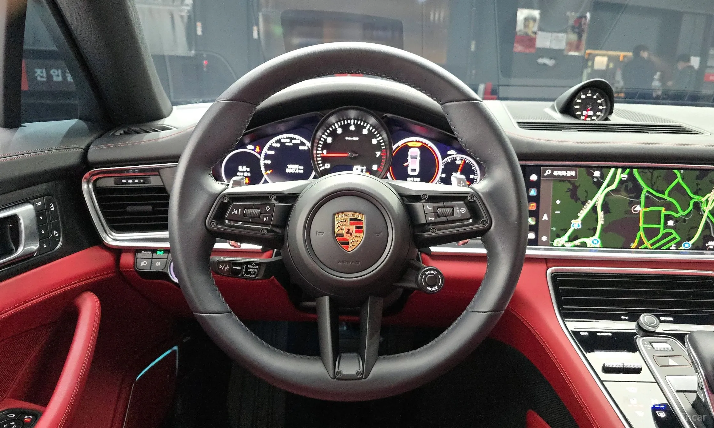 Porsche Panamera (971) превью 13