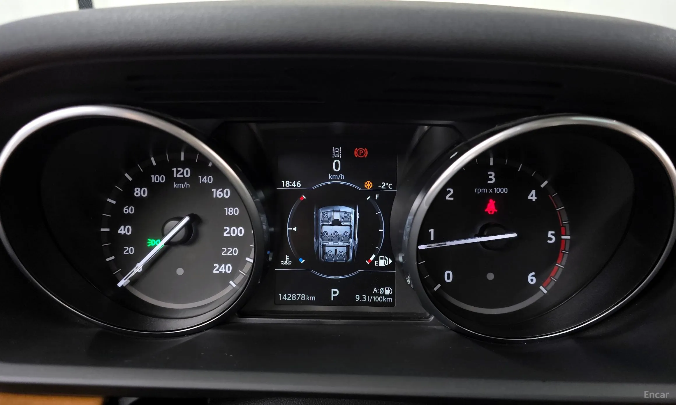 Land Rover Discovery 5 превью 8