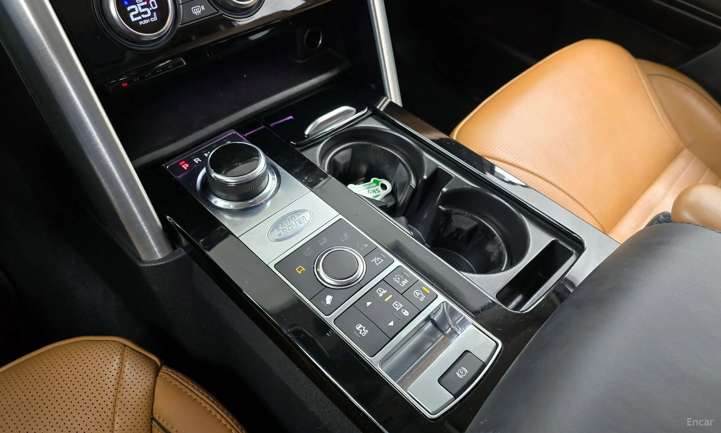 Land Rover Discovery 5 превью 9