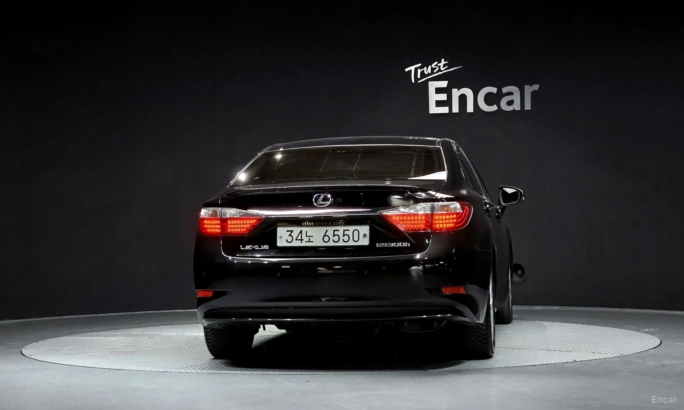 Lexus New ES300h превью 4