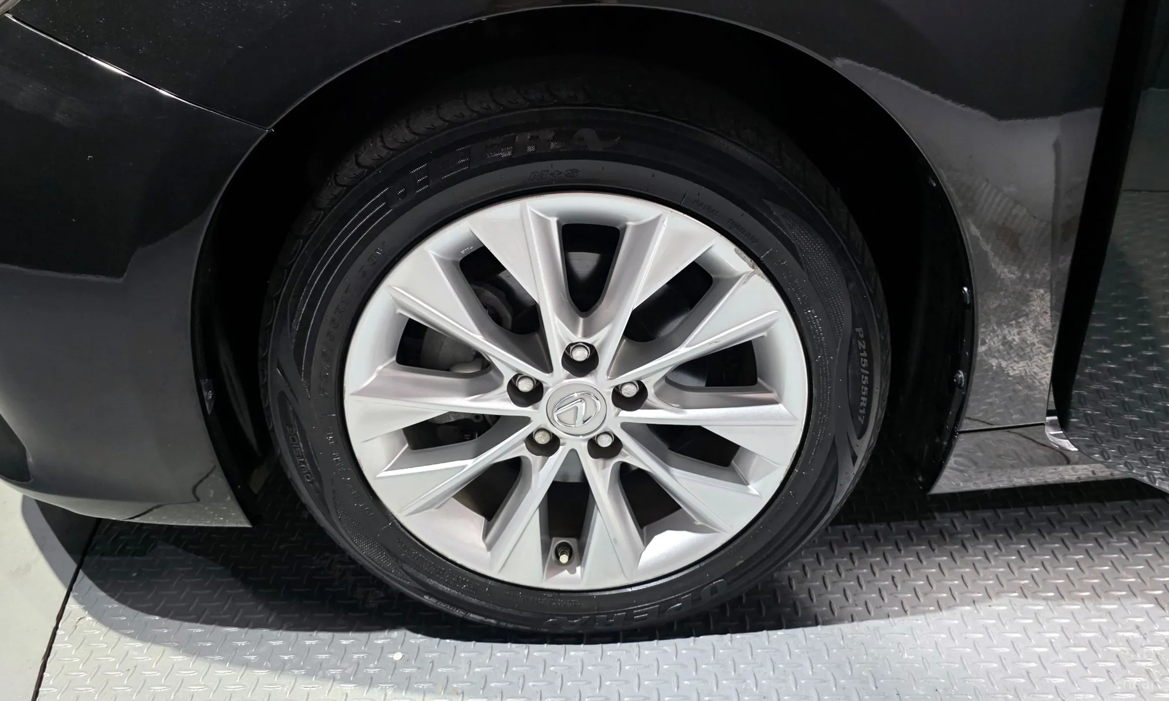 Lexus New ES300h превью 5