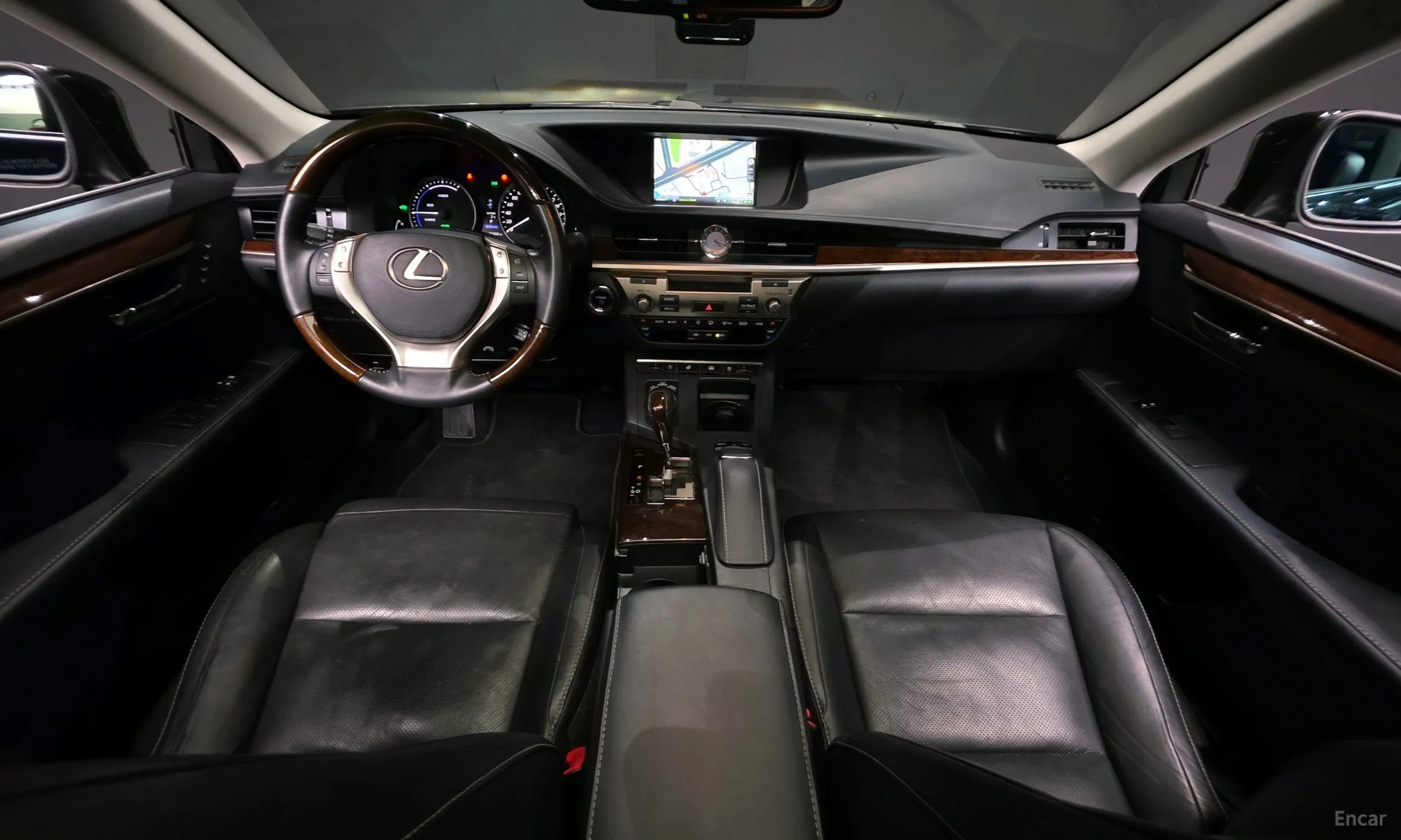 Lexus New ES300h превью 7