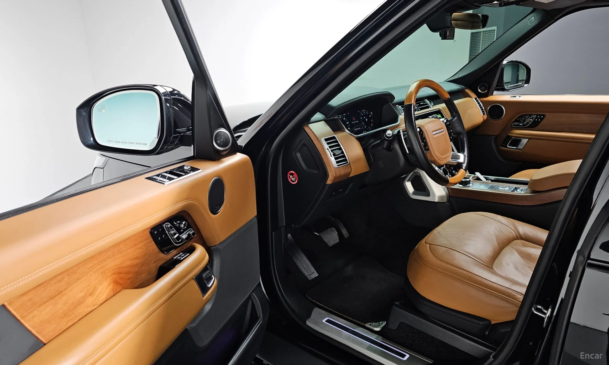 Land Rover Range Rover 4th Generation превью 11
