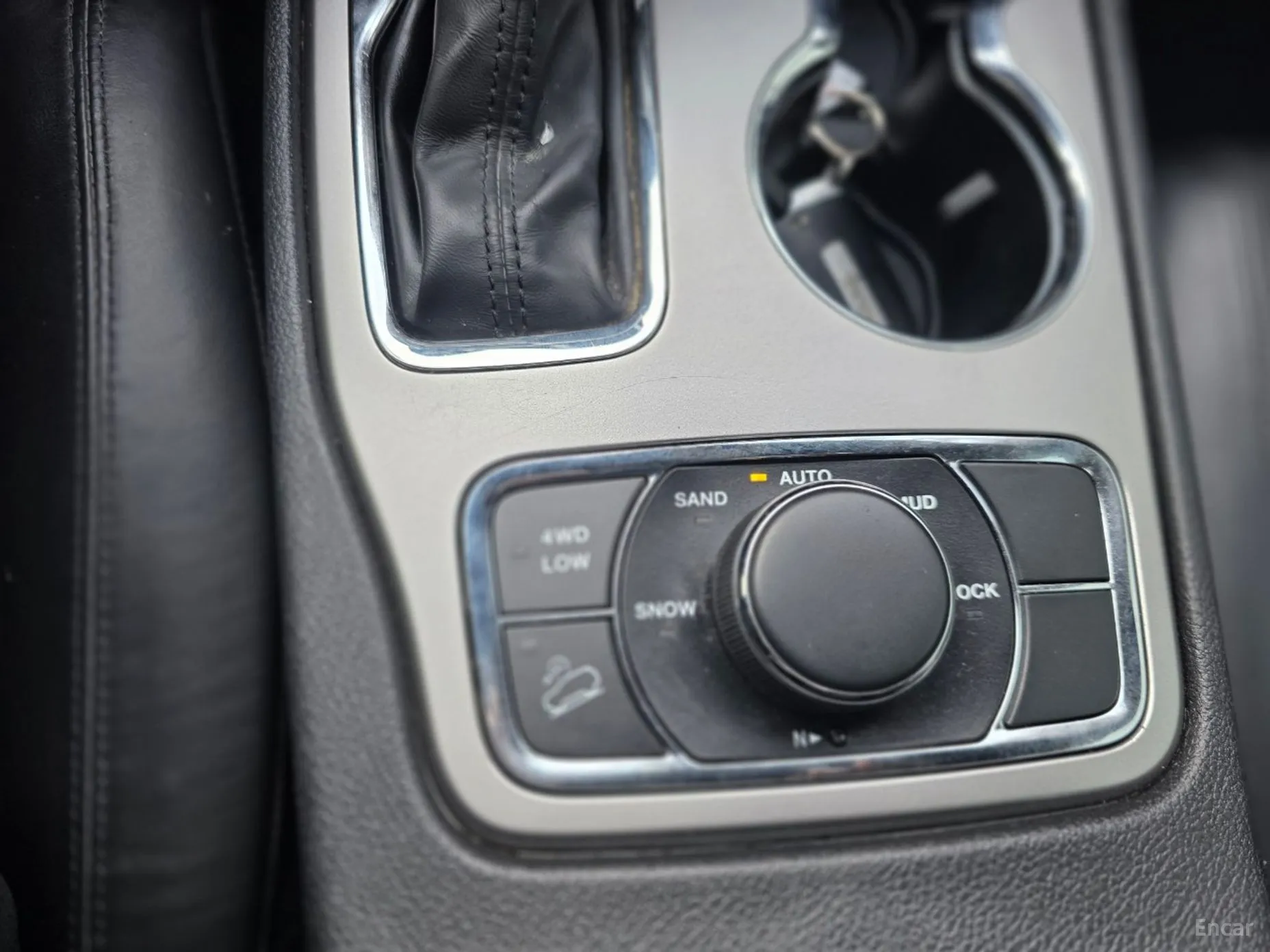 Jeep Grand Cherokee превью 12