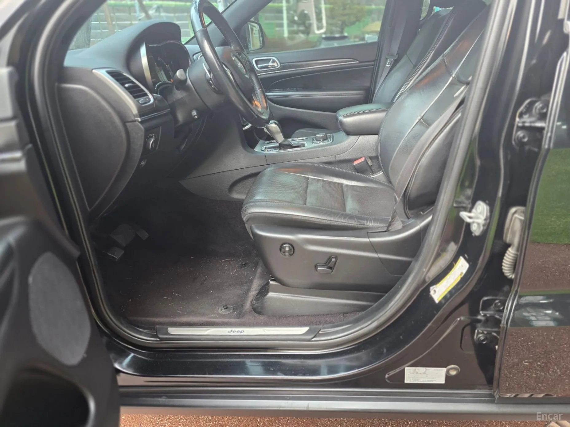 Jeep Grand Cherokee превью 17