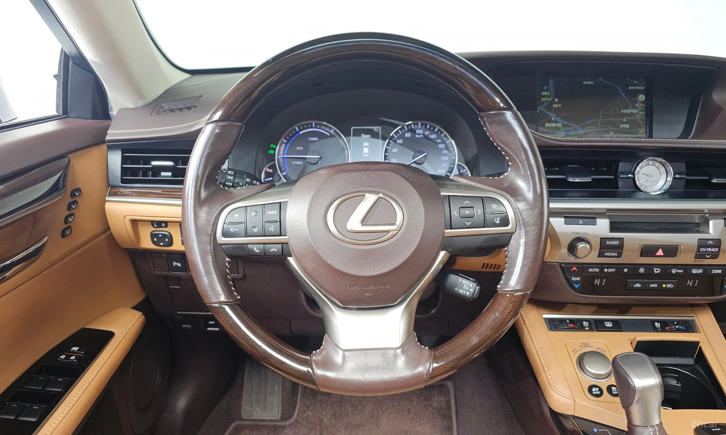 Lexus New ES300h превью 13