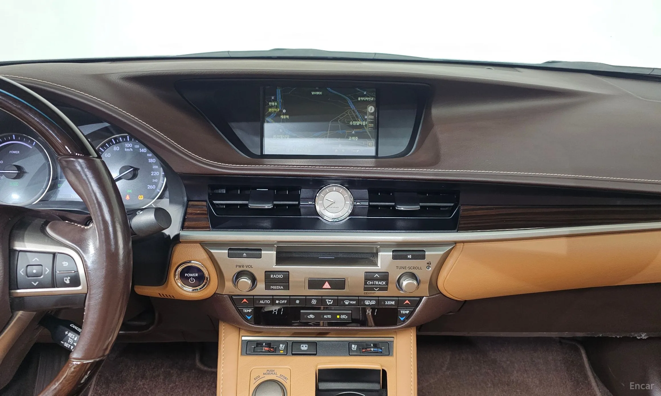 Lexus New ES300h превью 15