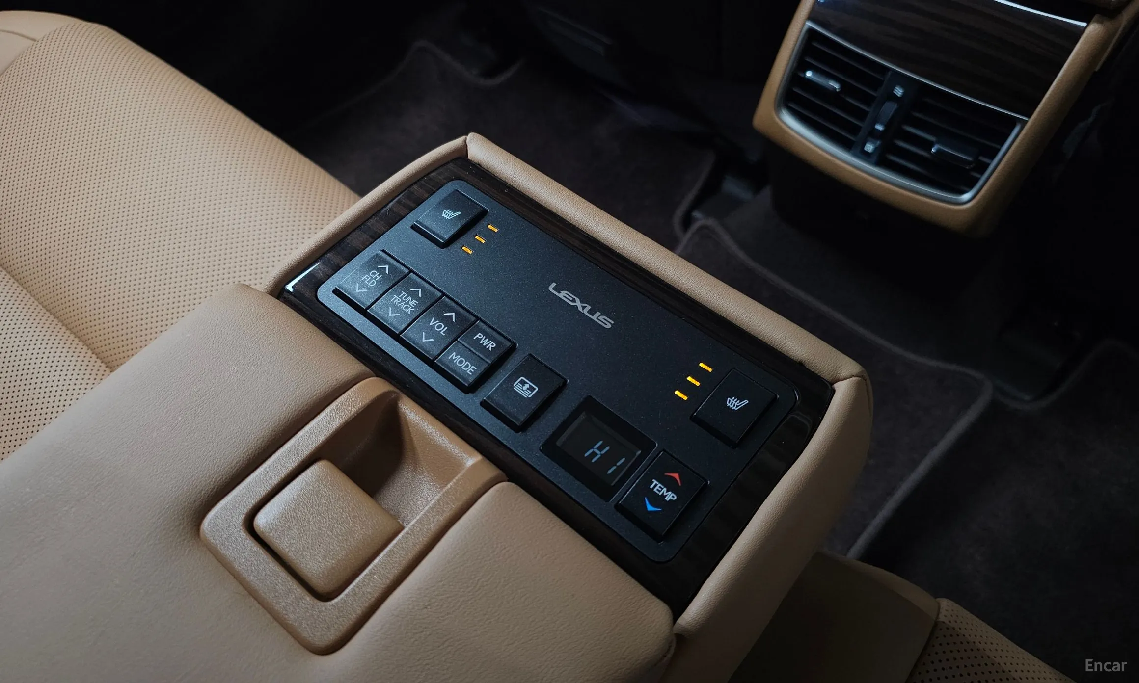 Lexus New ES300h превью 18