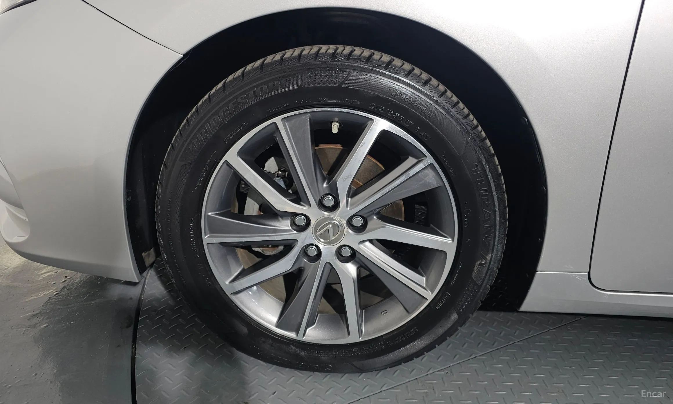 Lexus New ES300h превью 5