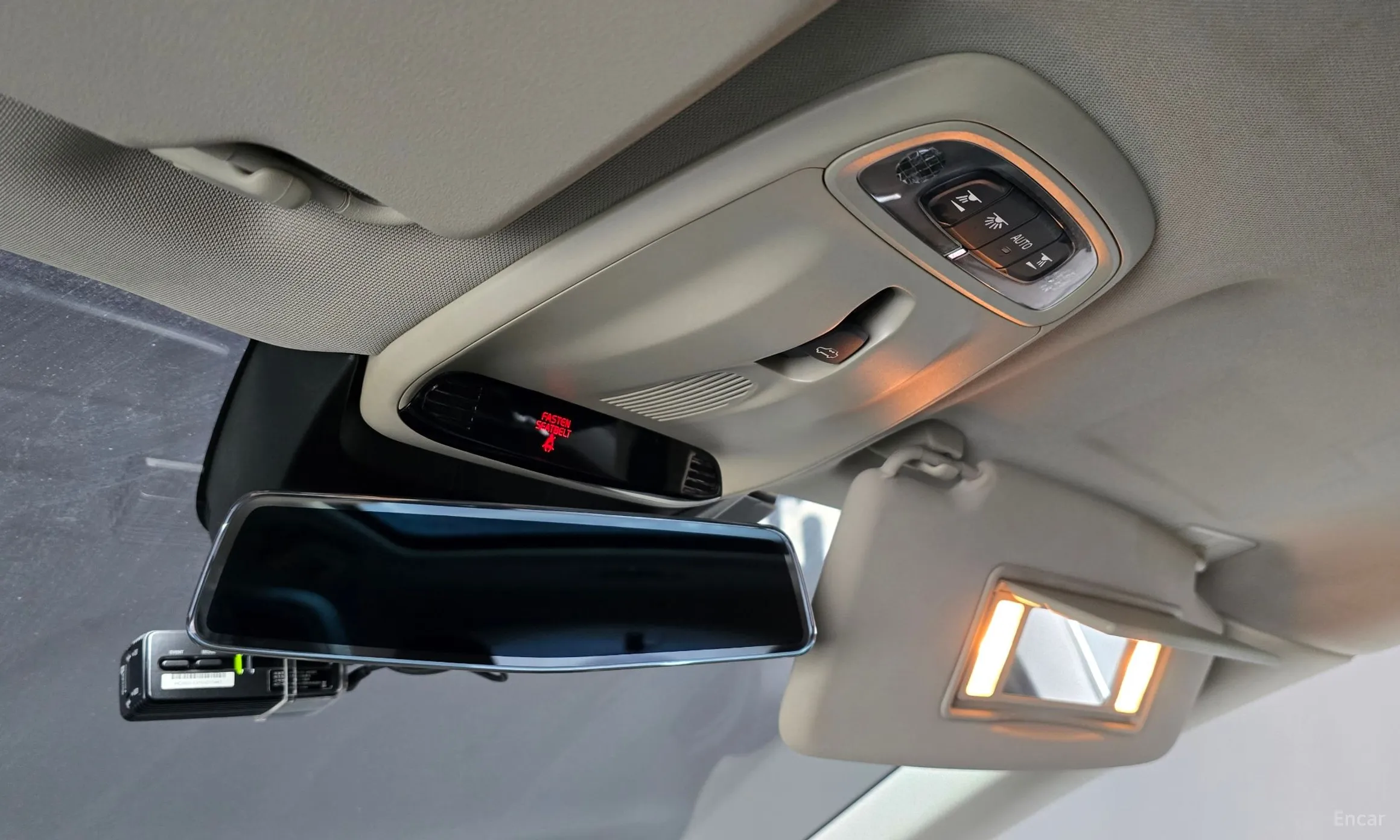 Volvo V40 превью 20