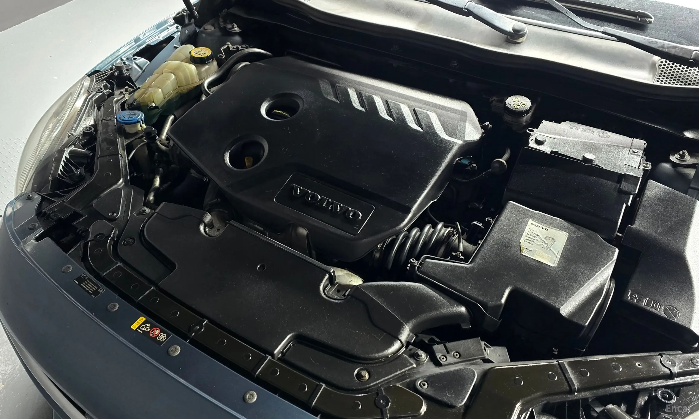 Volvo V40 превью 6