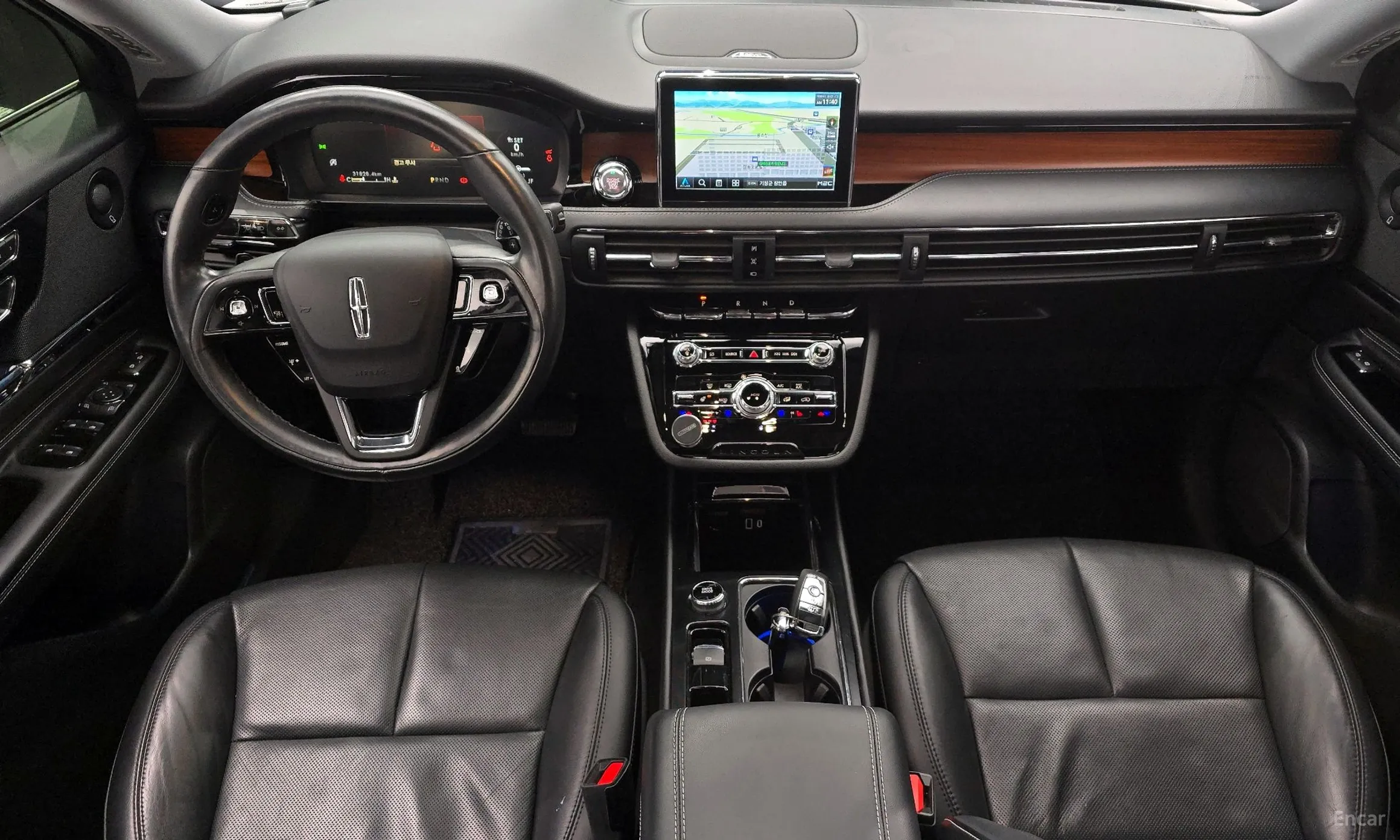 Lincoln Corsair превью 7
