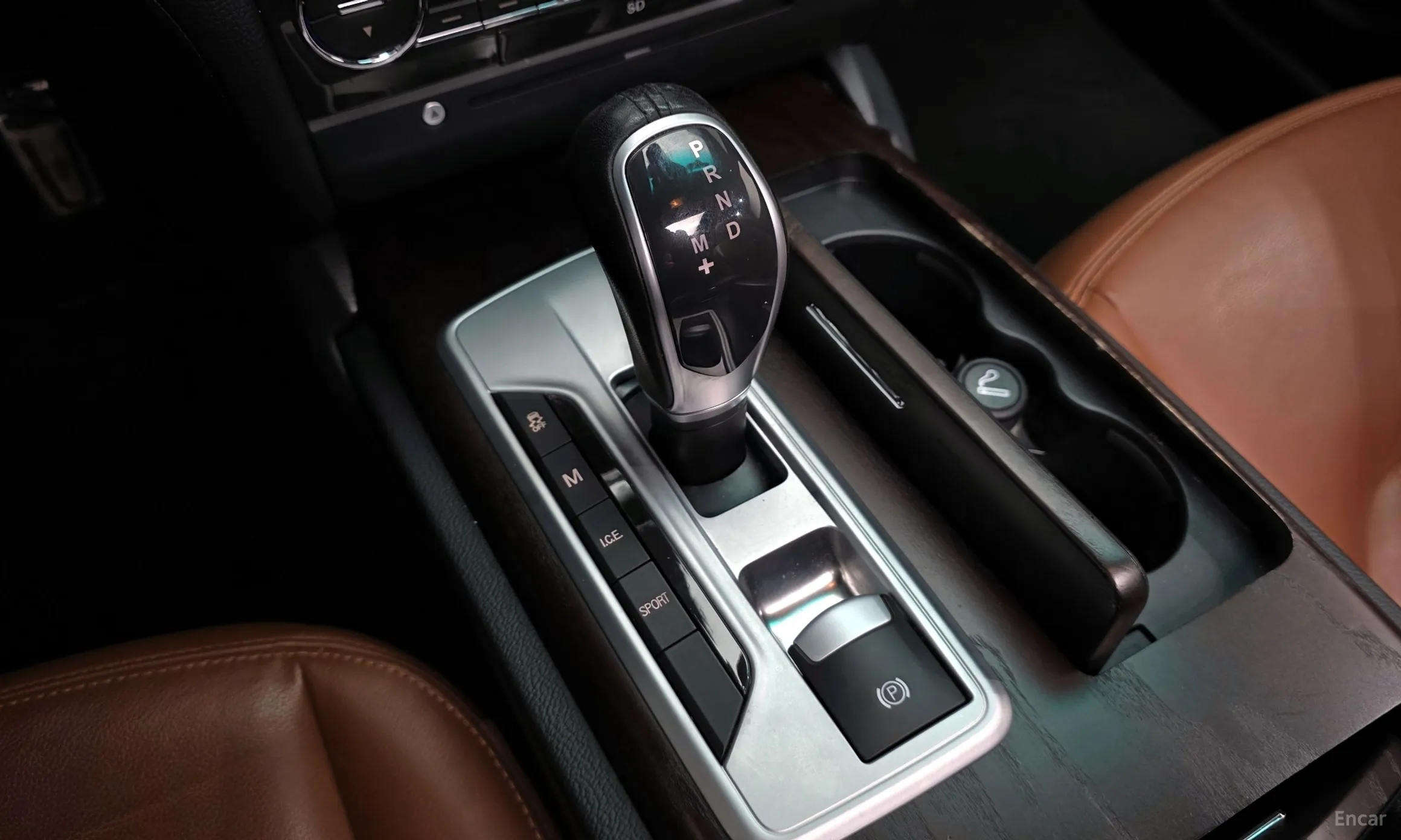 Maserati Ghibli превью 9