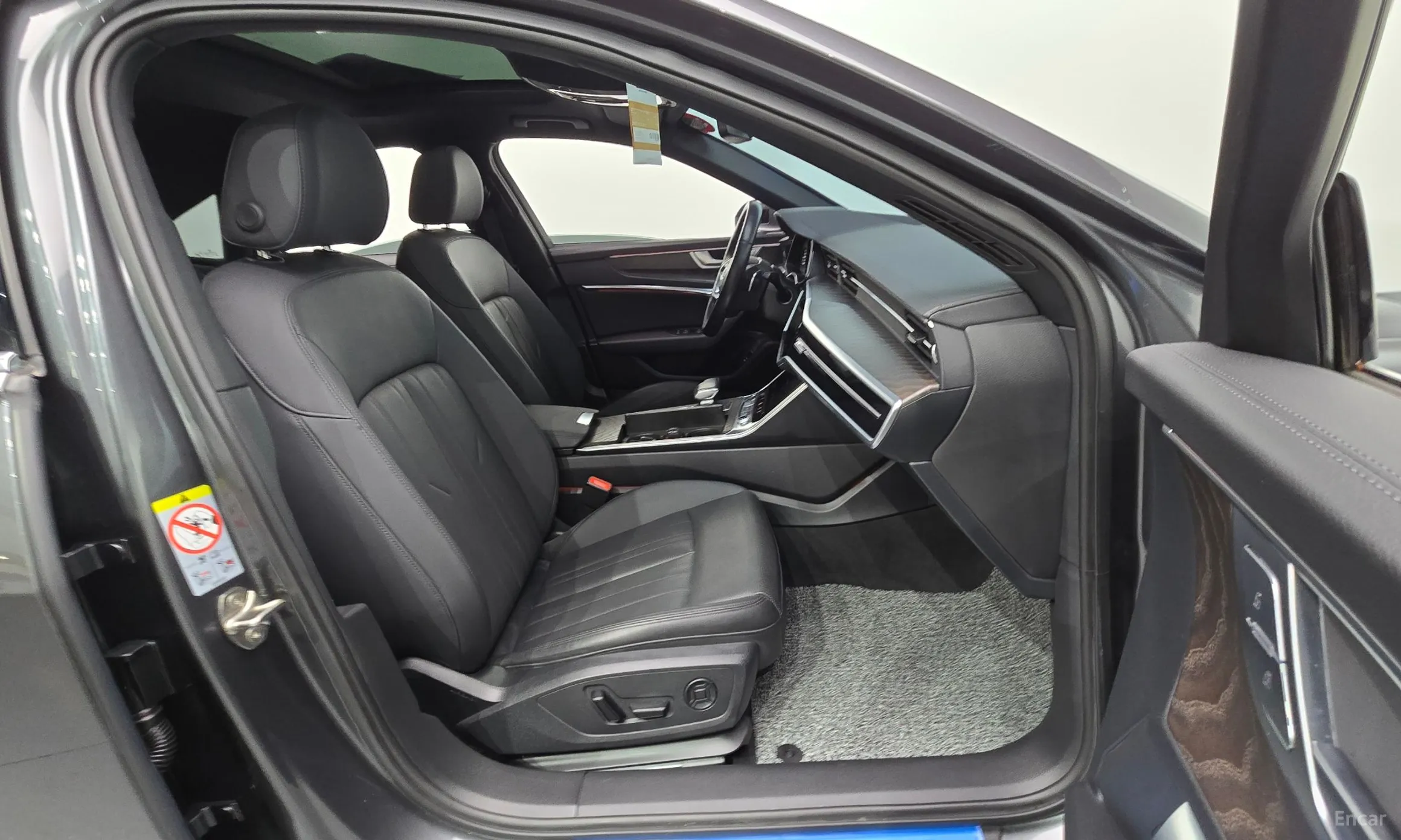 Audi A6 (C8) превью 11