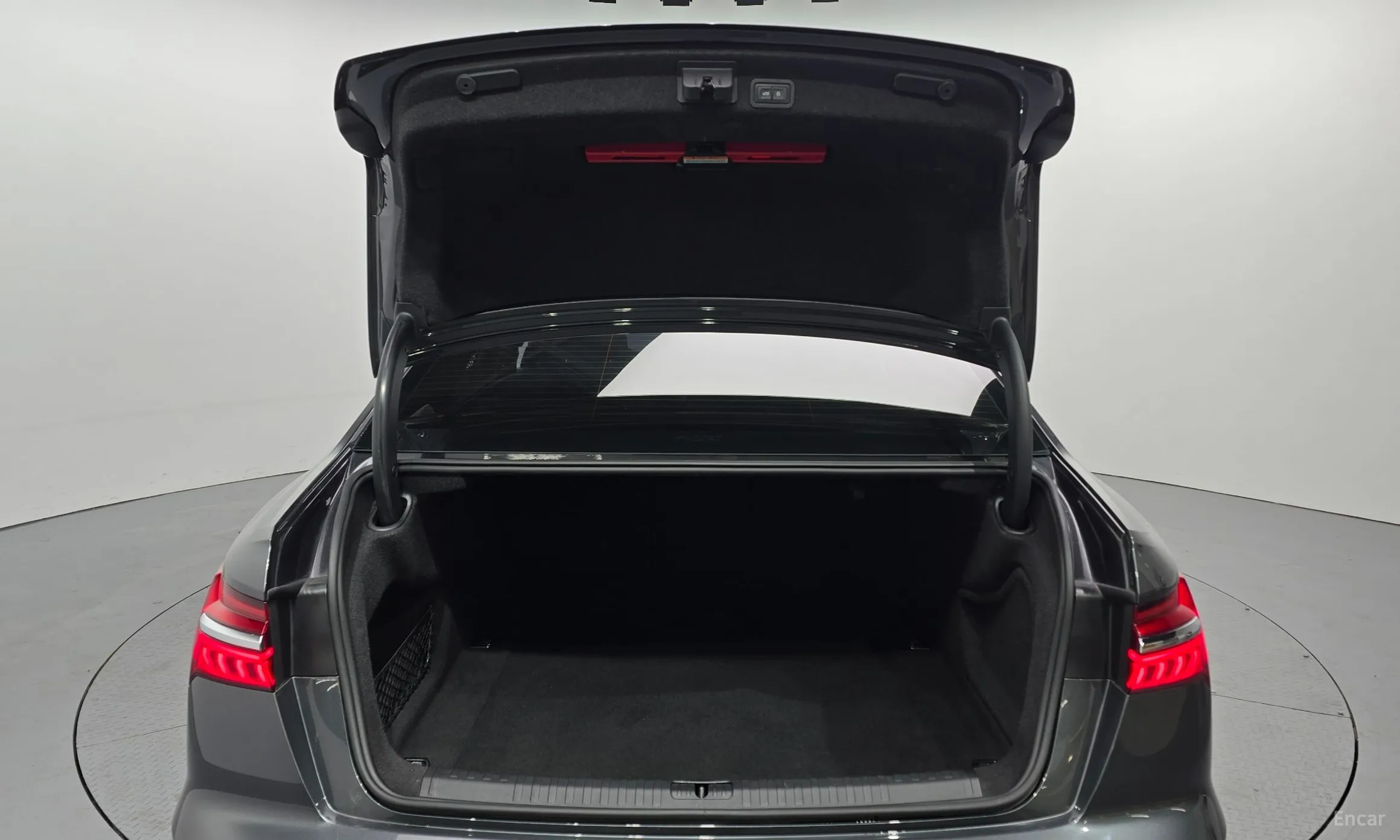 Audi A6 (C8) превью 20