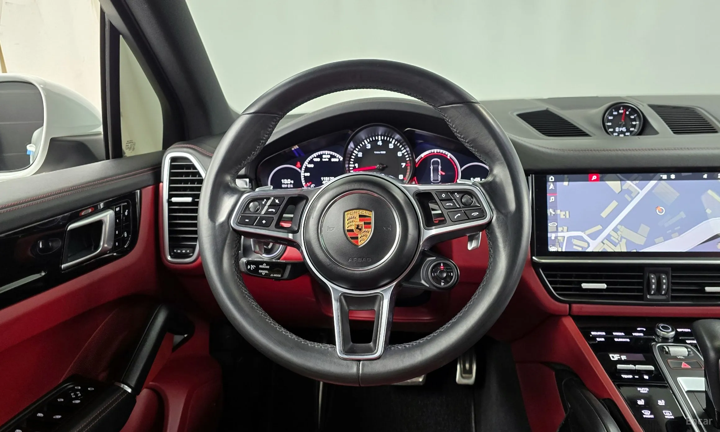 Porsche Cayenne (PO536) превью 13
