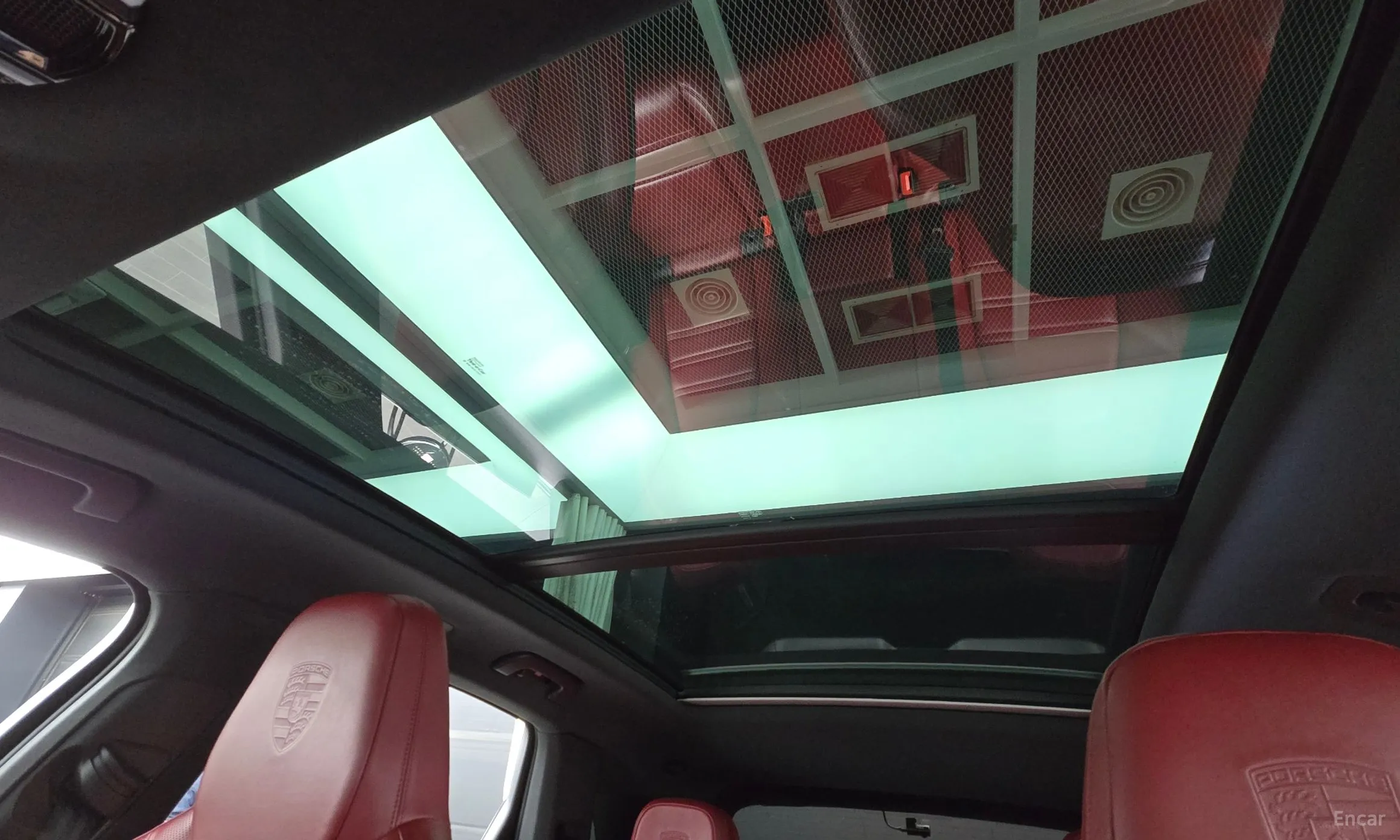 Porsche Cayenne (PO536) превью 18
