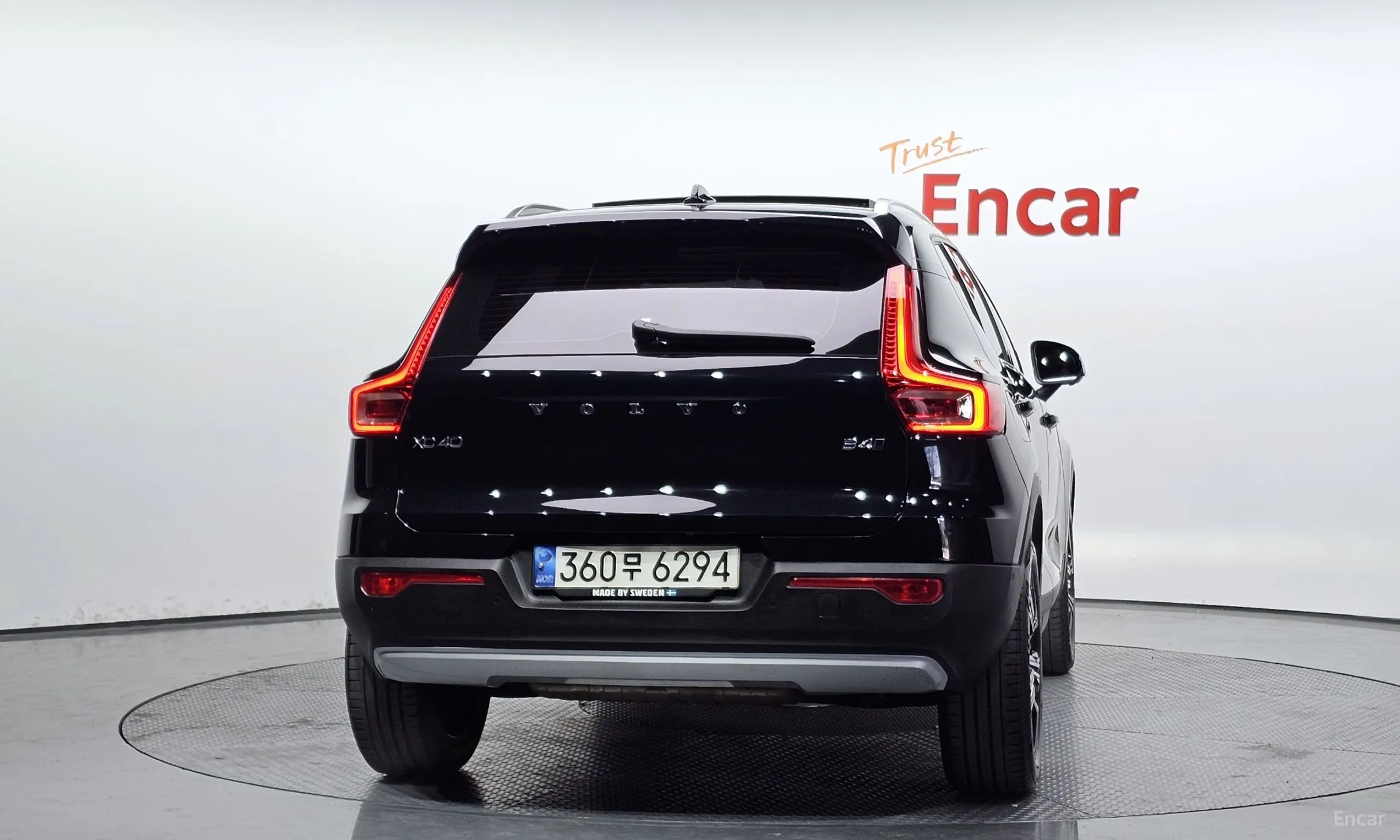 Volvo XC40 превью 4