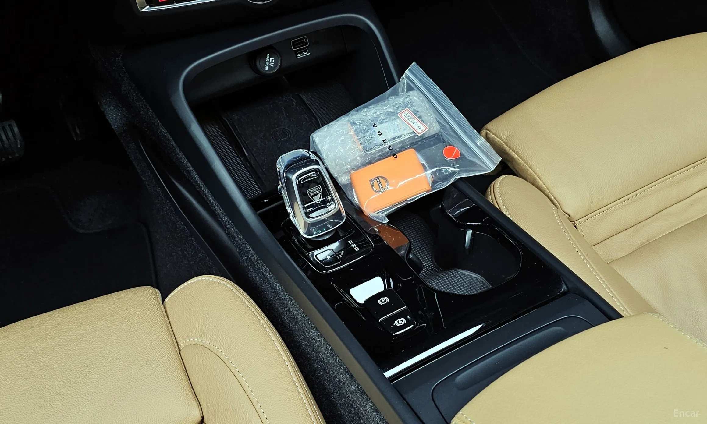 Volvo XC40 превью 9