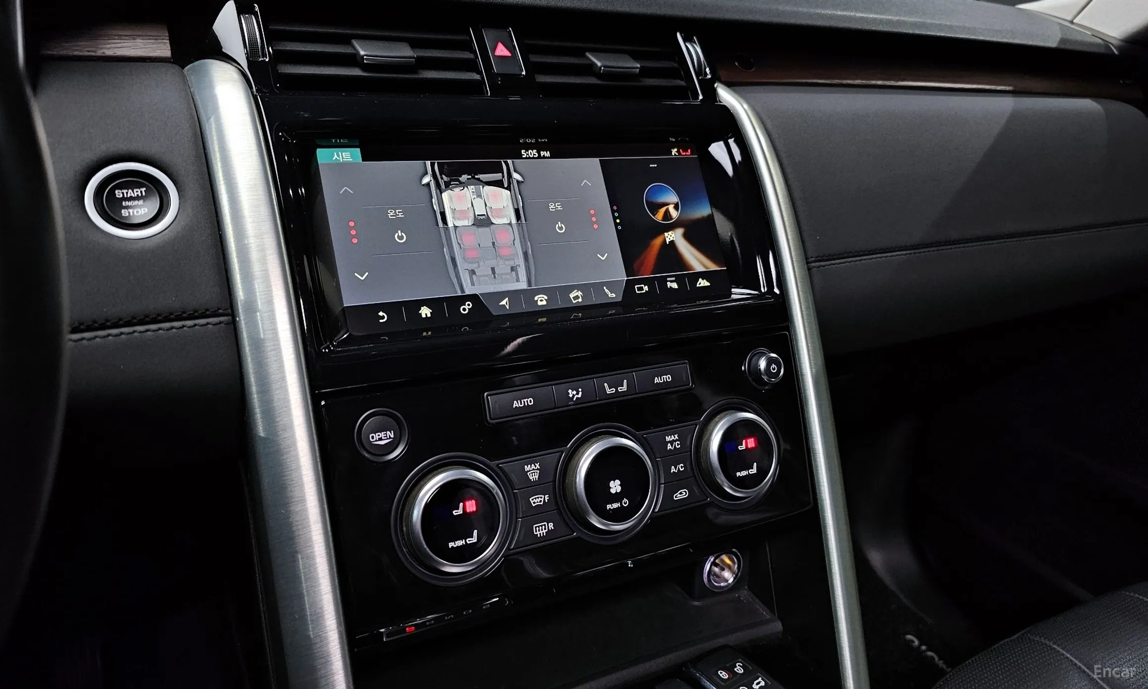 Land Rover Discovery 5 превью 14