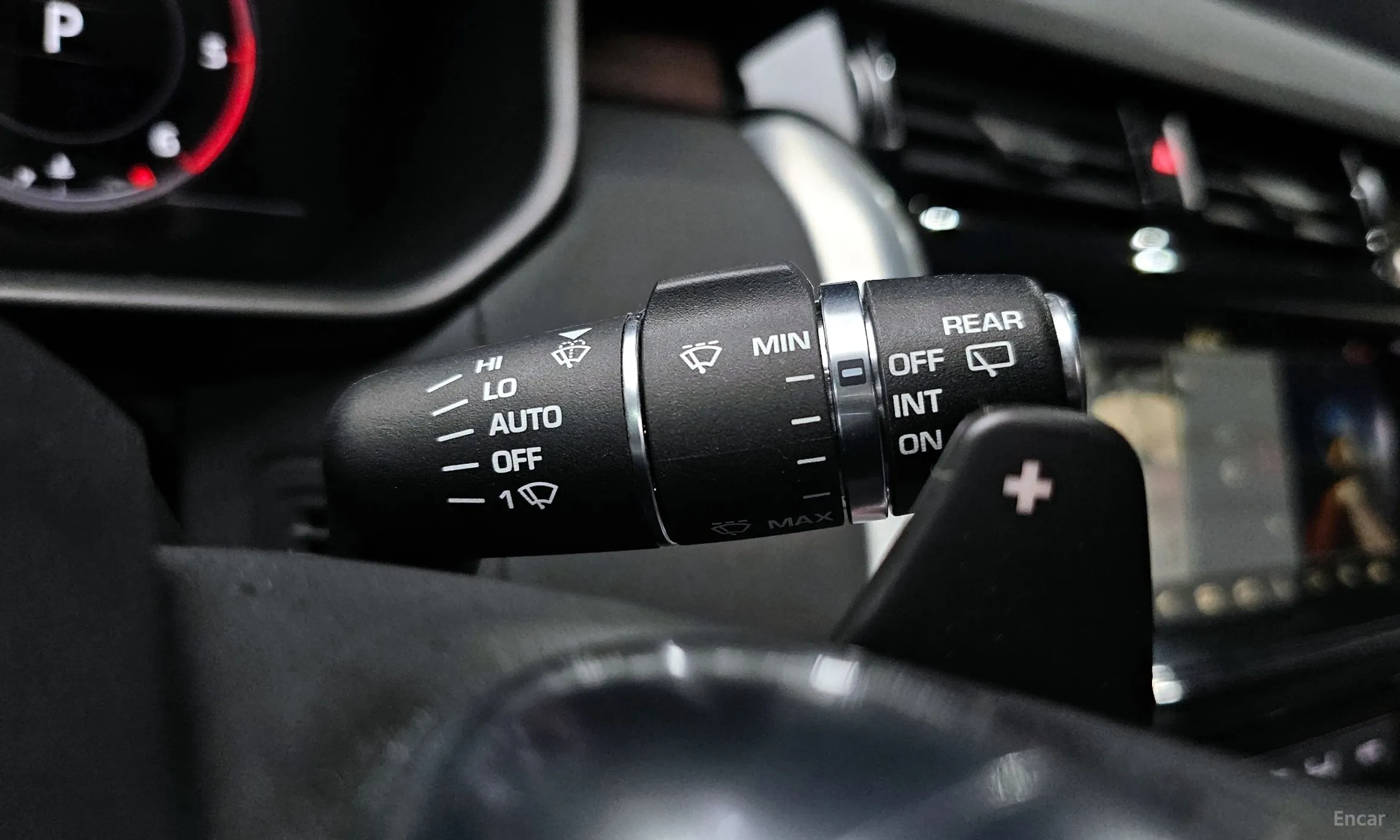 Land Rover Discovery 5 превью 16