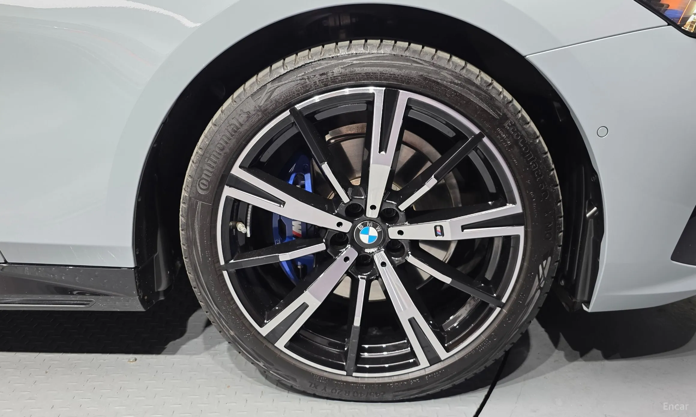 BMW 5 Series (G60) превью 5