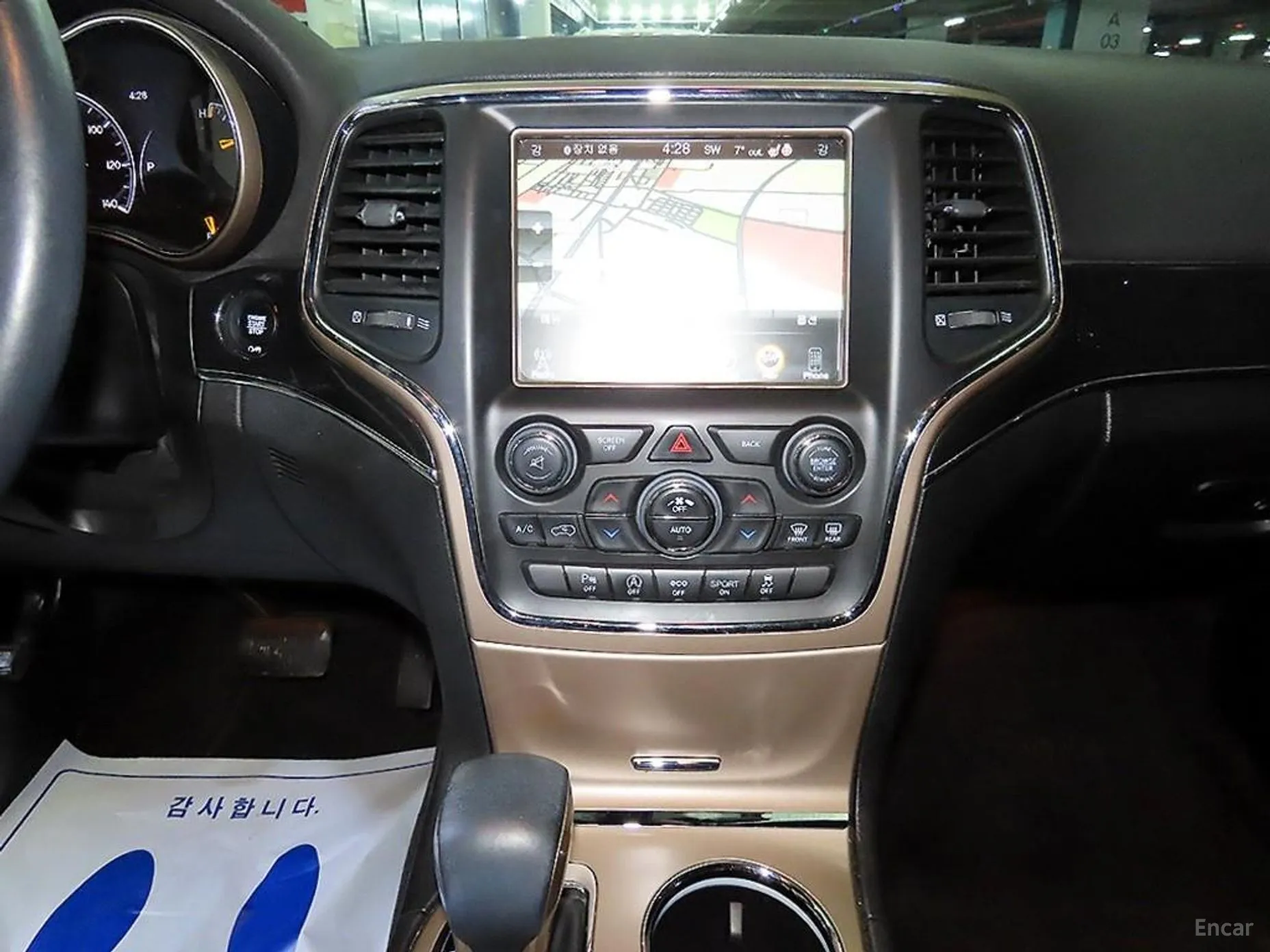 Jeep Grand Cherokee превью 11