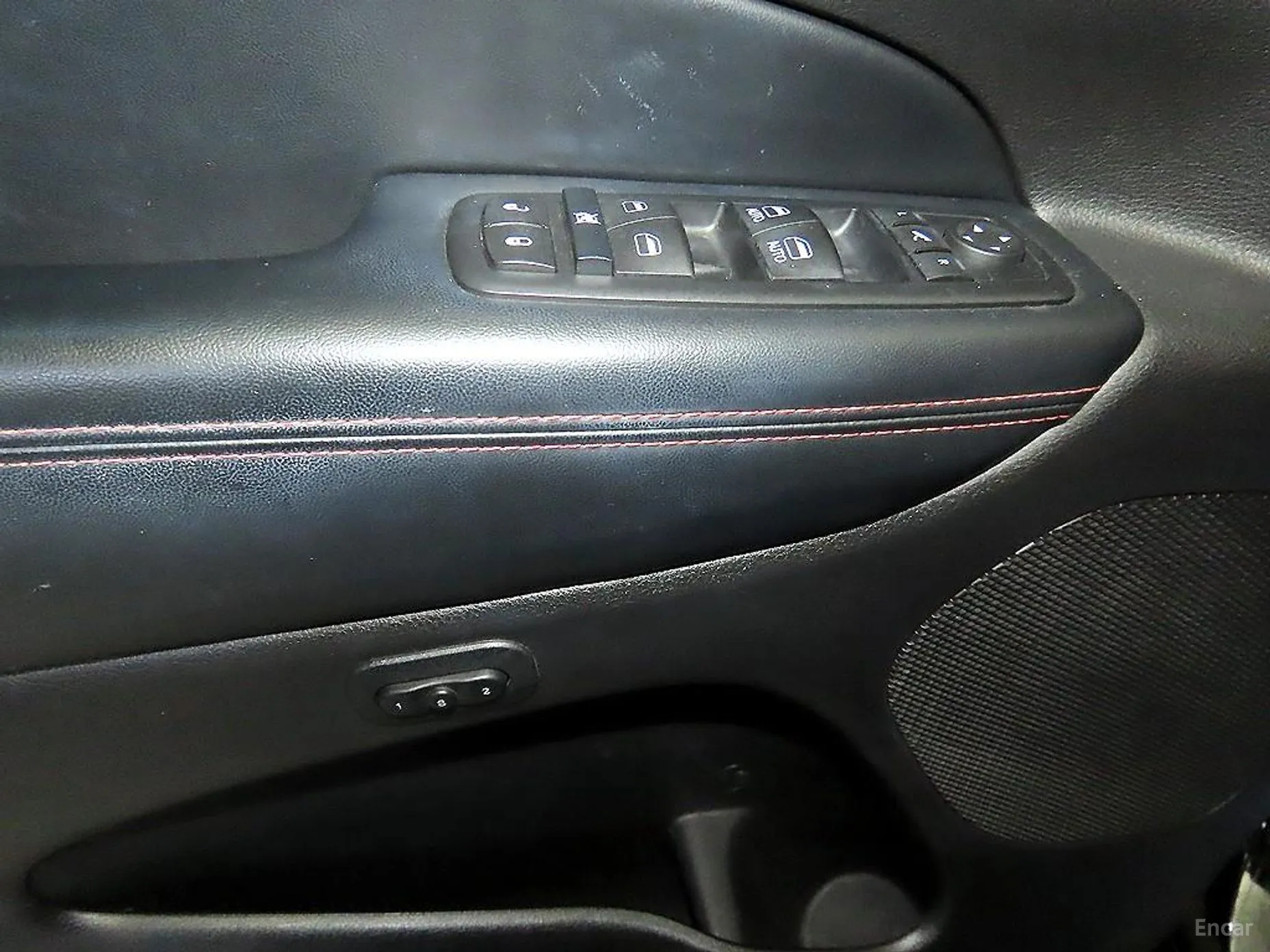 Jeep Grand Cherokee превью 13