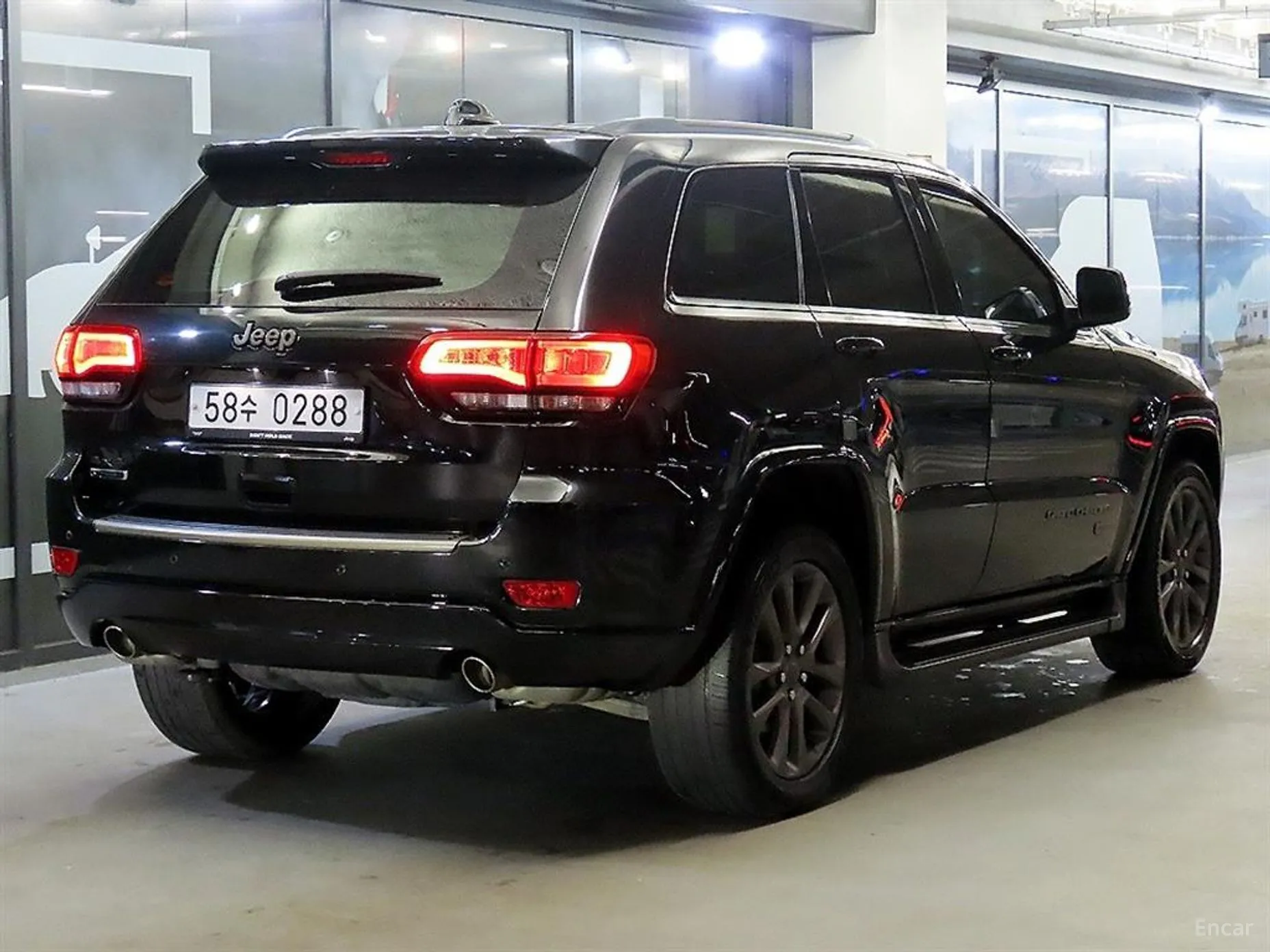 Jeep Grand Cherokee превью 4