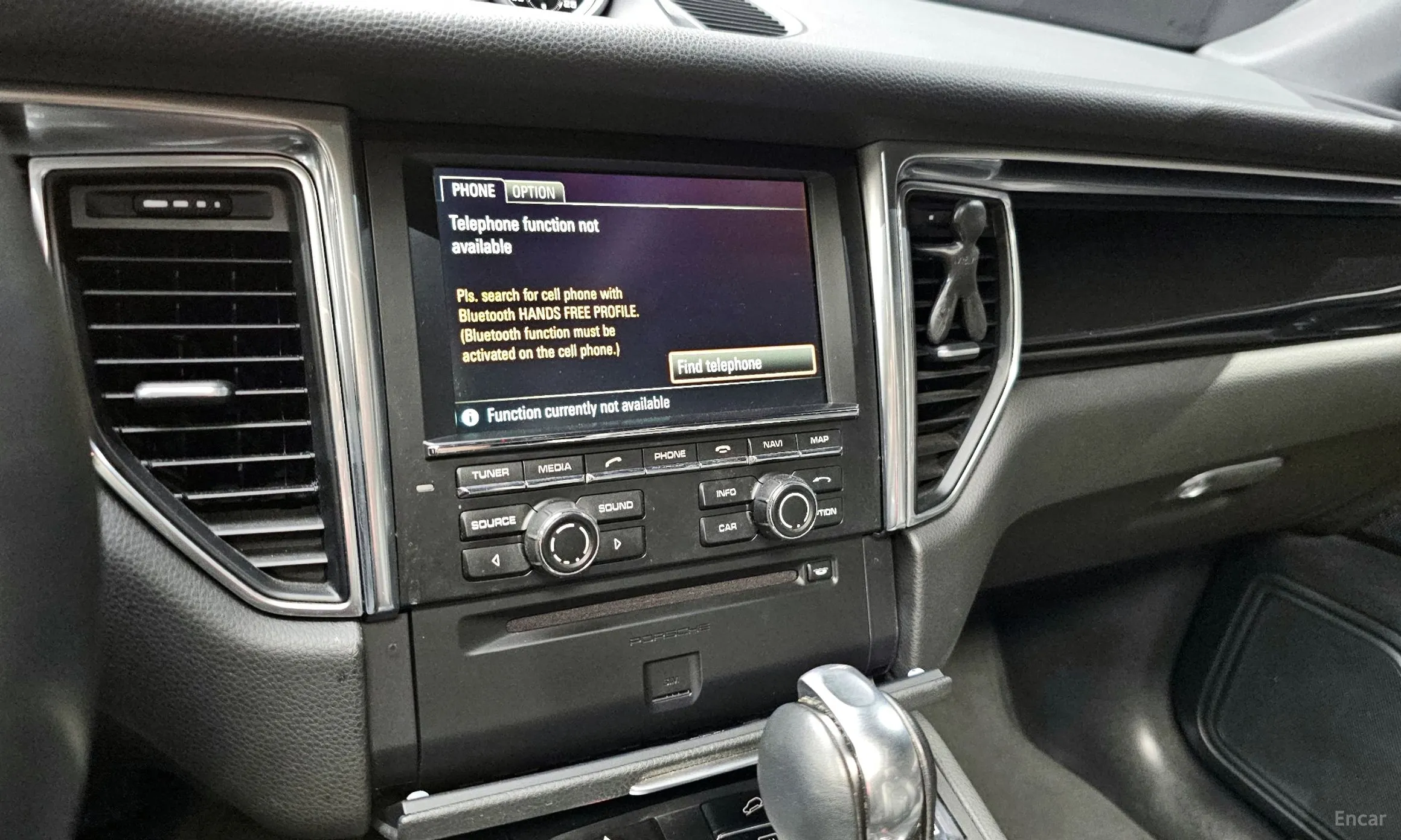 Porsche Macan превью 14