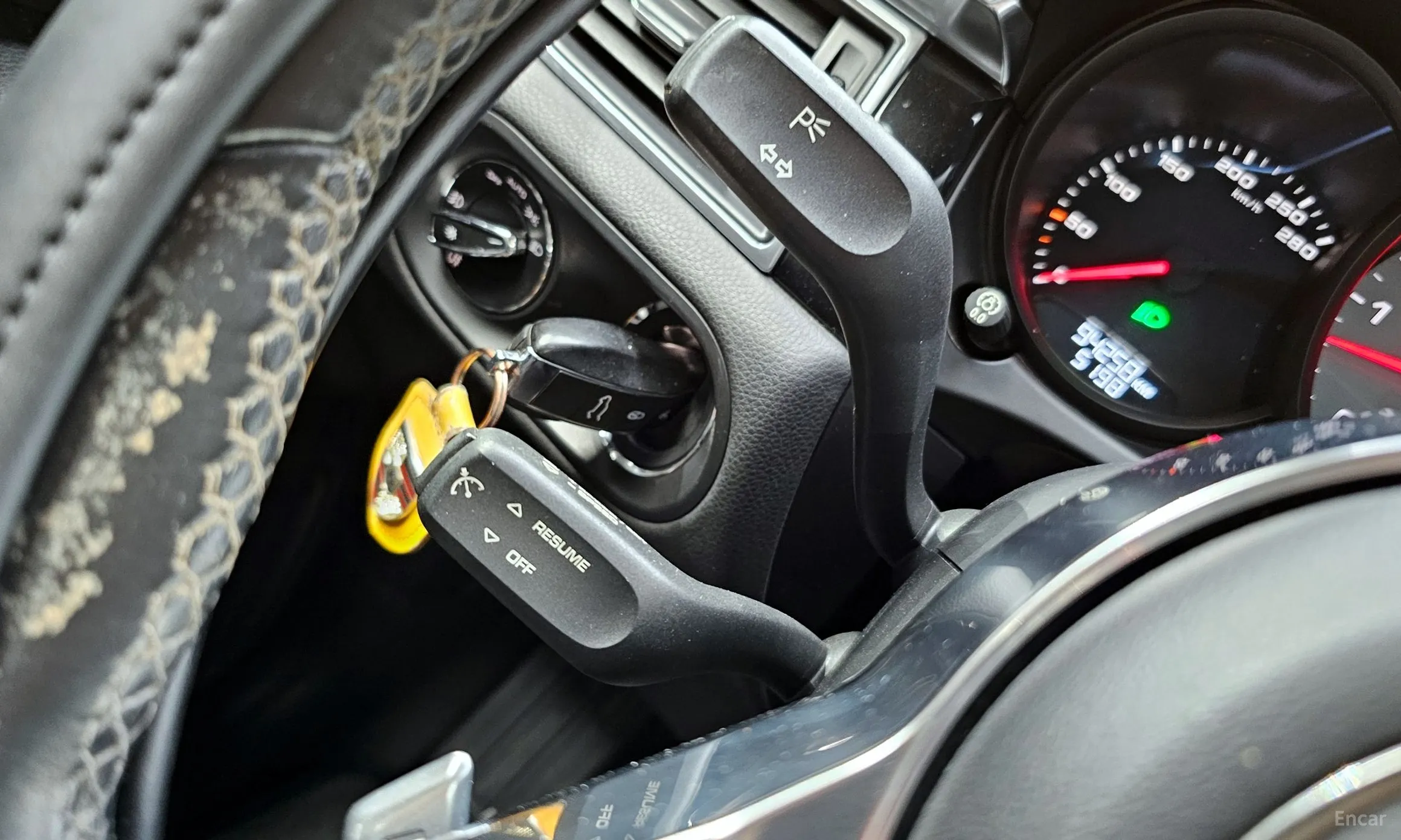 Porsche Macan превью 16