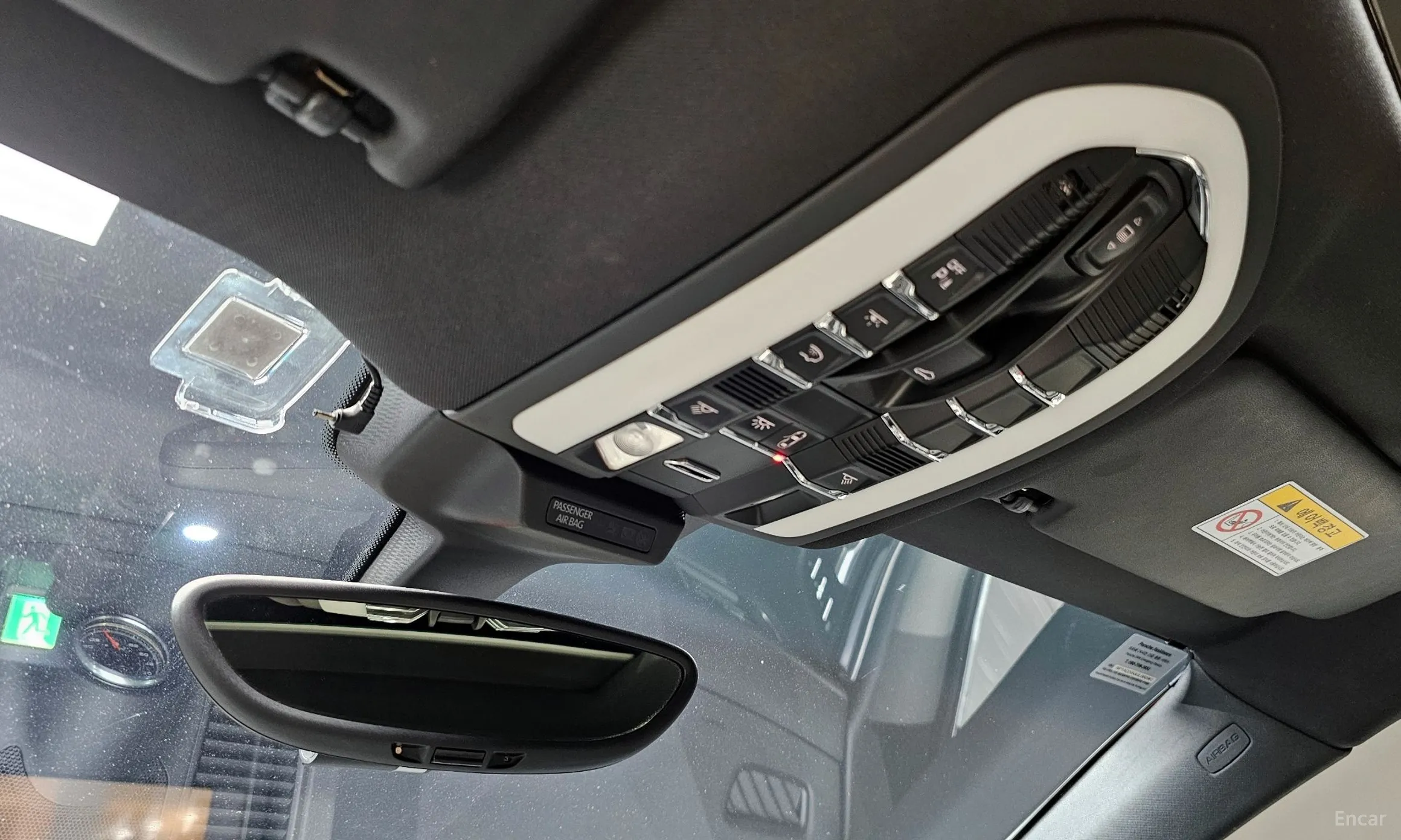 Porsche Macan превью 18
