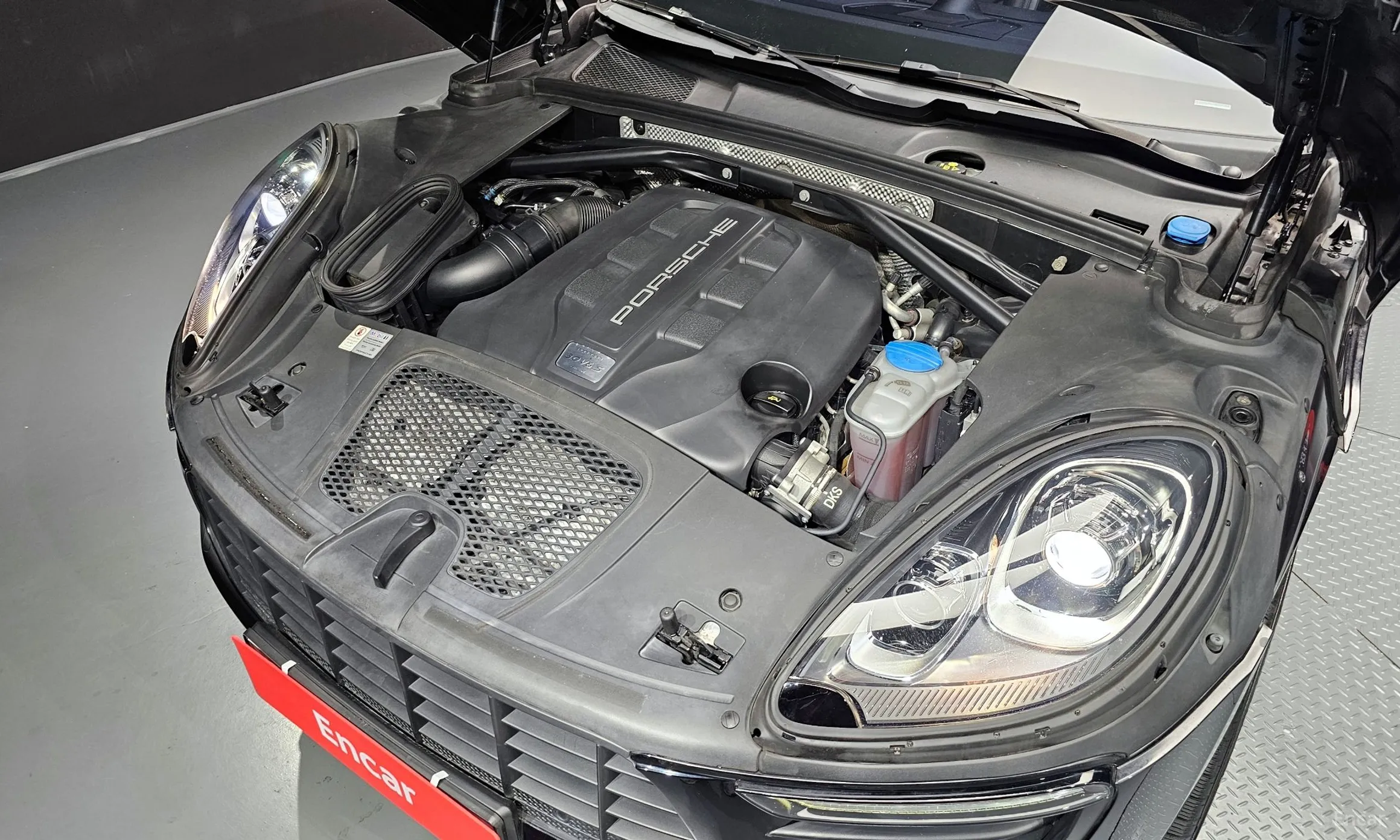 Porsche Macan превью 6