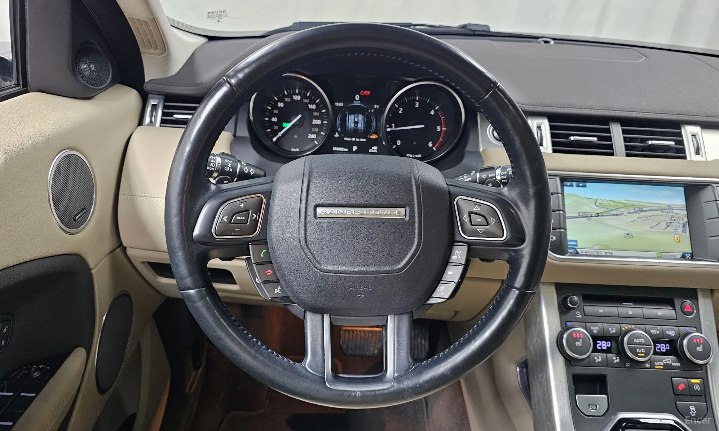 Land Rover Range Rover Evoque превью 13
