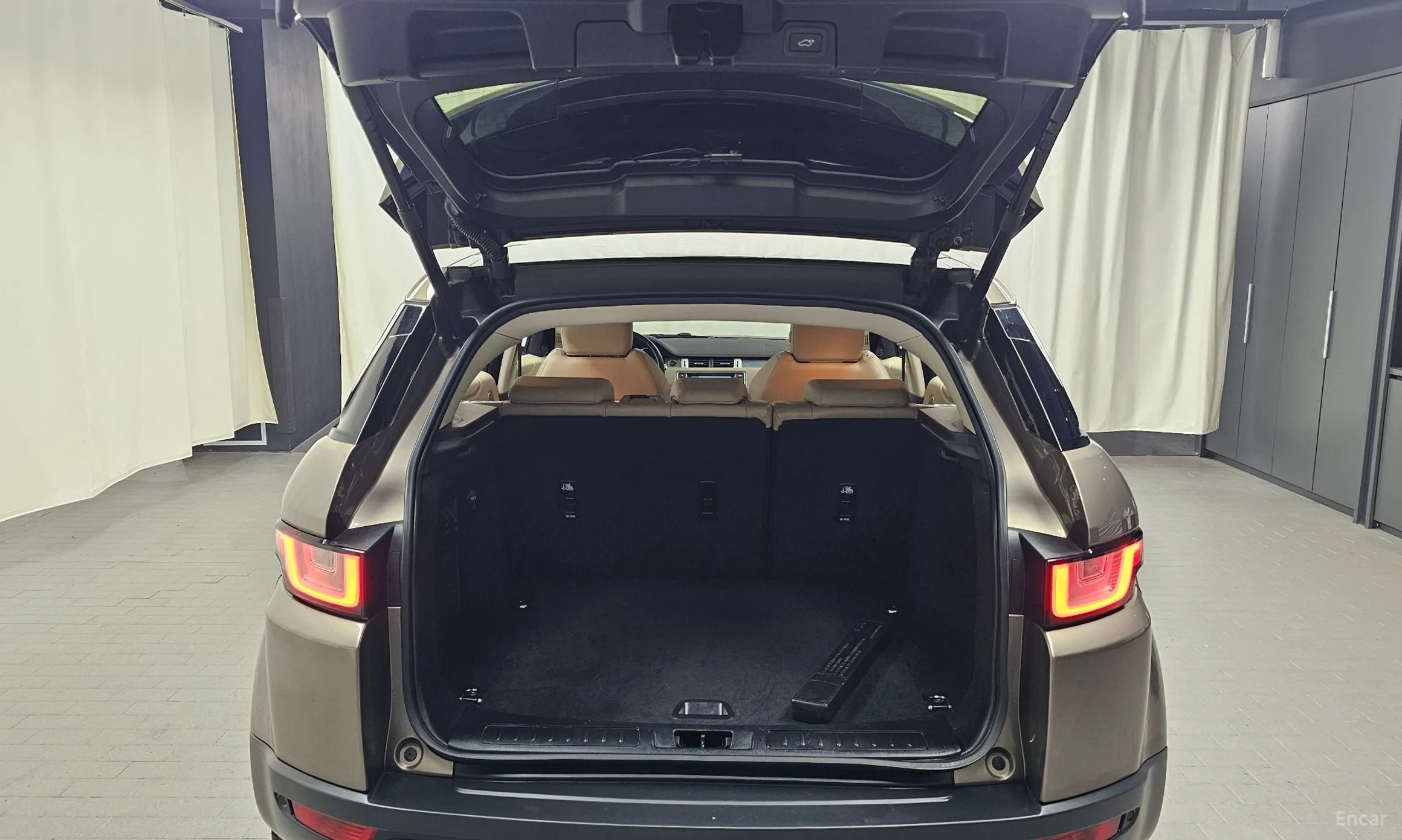 Land Rover Range Rover Evoque превью 20