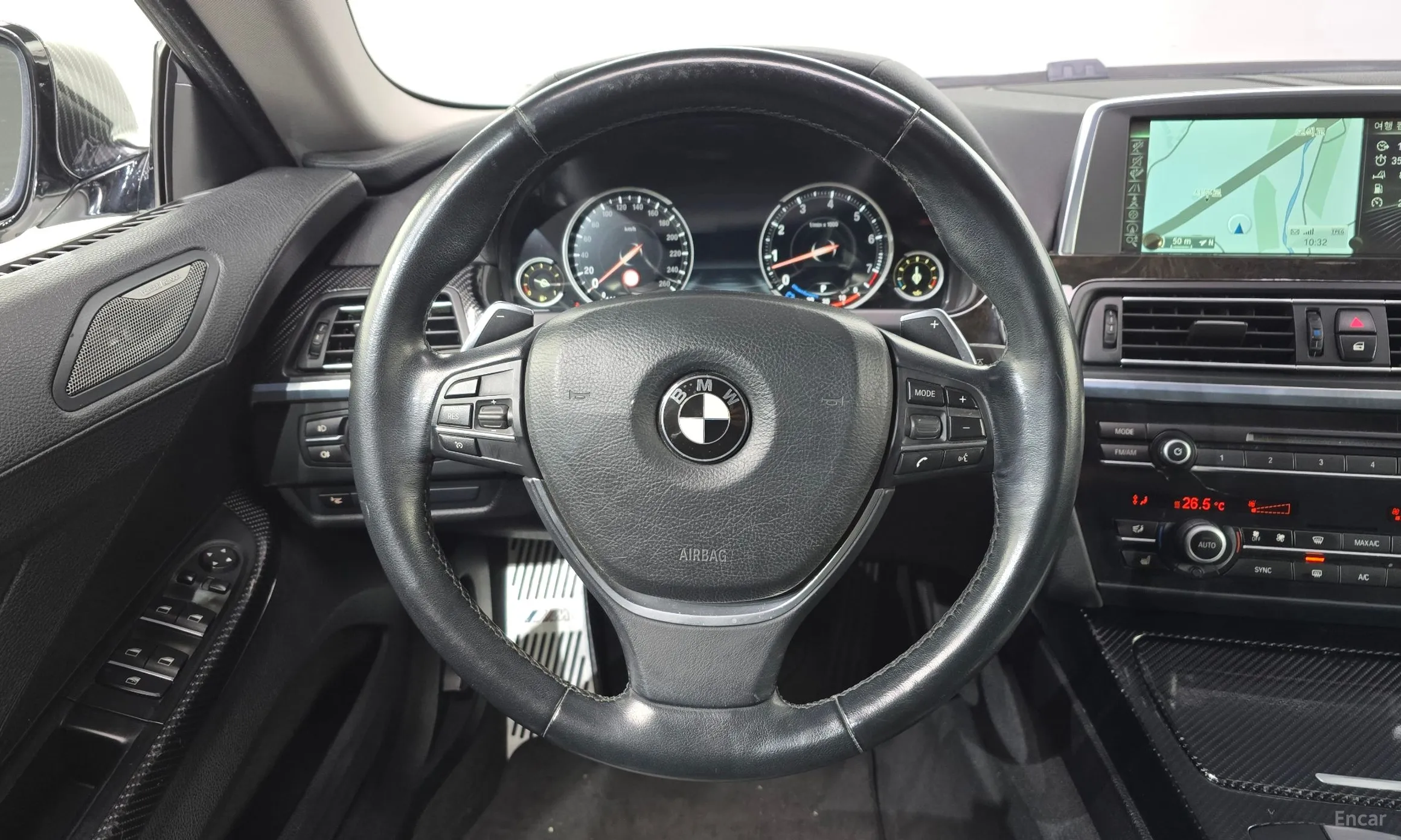 BMW 6 Series (F12) превью 13