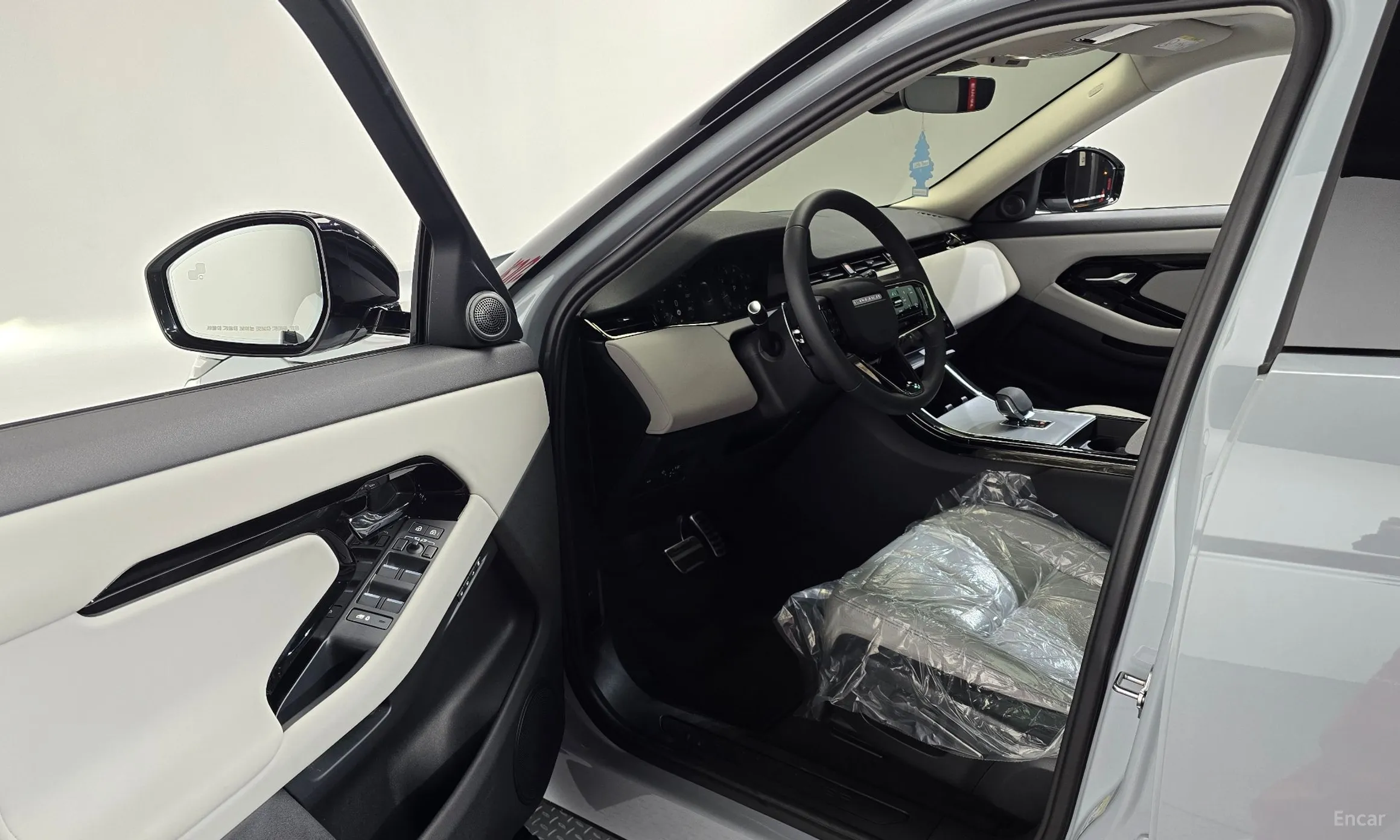Land Rover Range Rover Evoque 2nd Generation превью 10