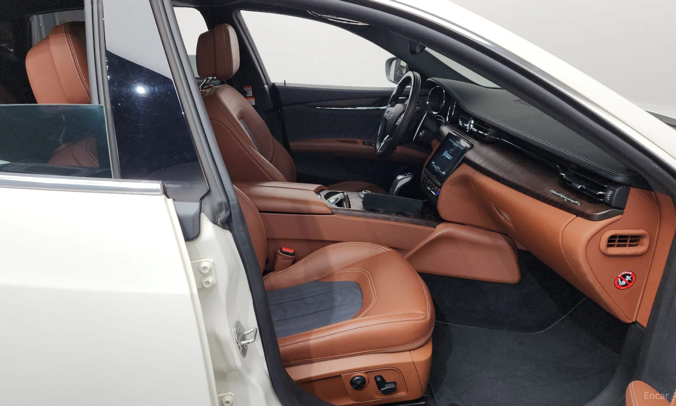 Maserati Quattroporte превью 11
