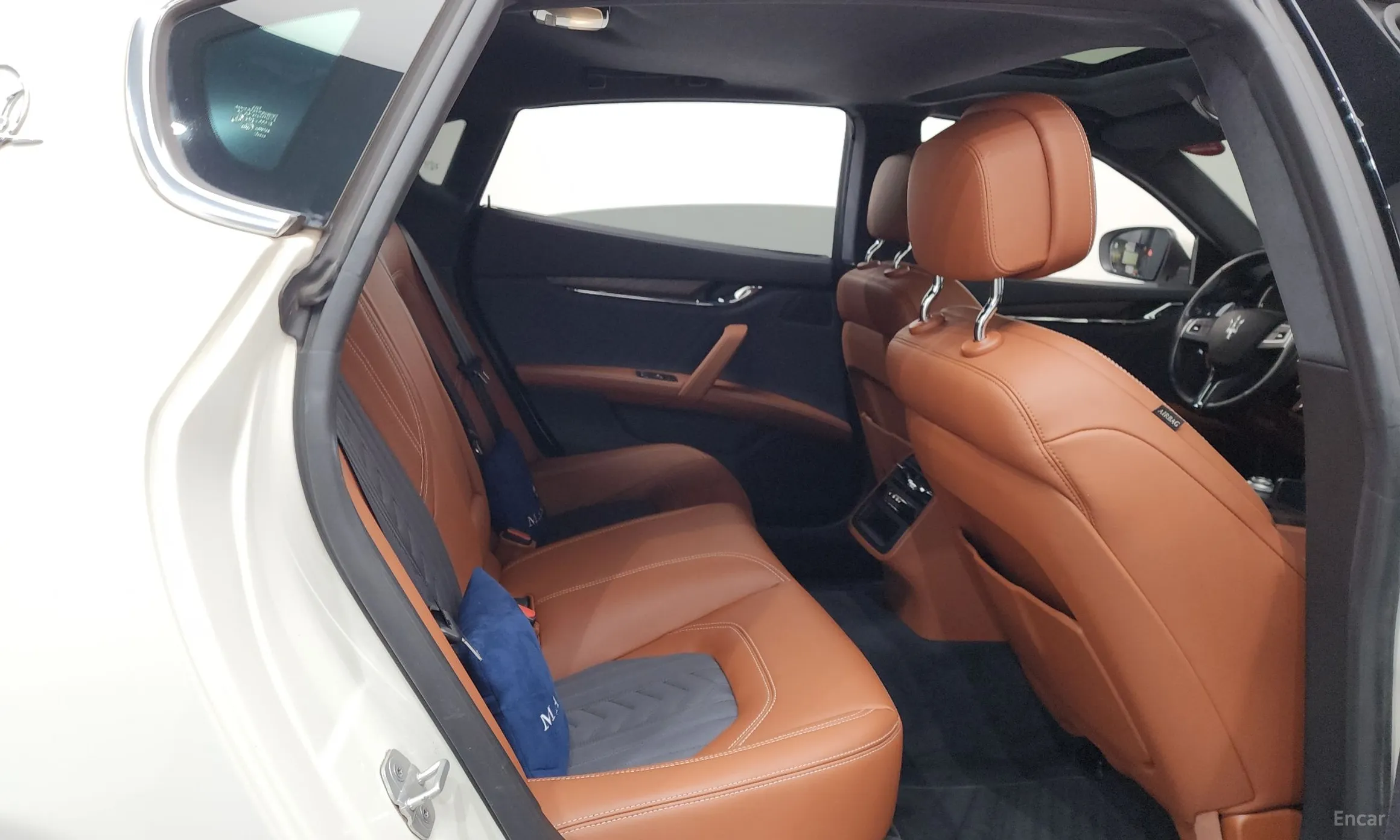 Maserati Quattroporte превью 12