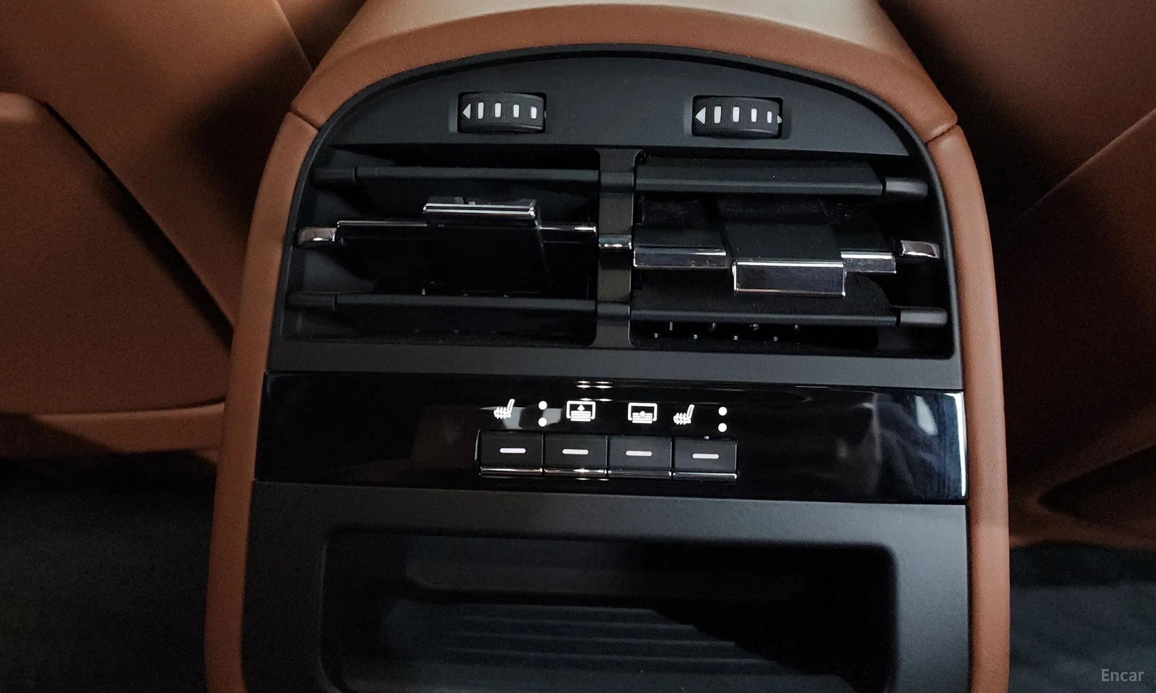 Maserati Quattroporte превью 19