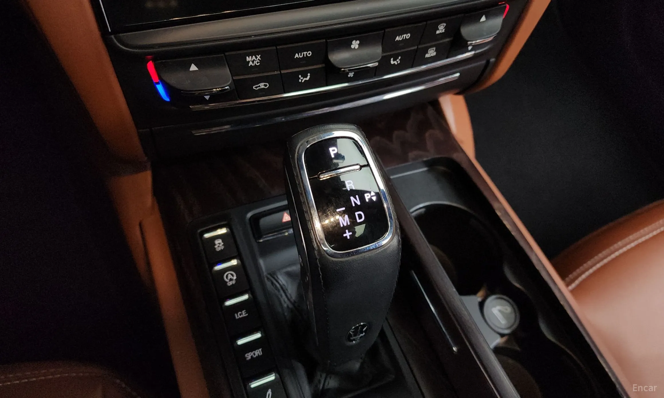 Maserati Quattroporte превью 9
