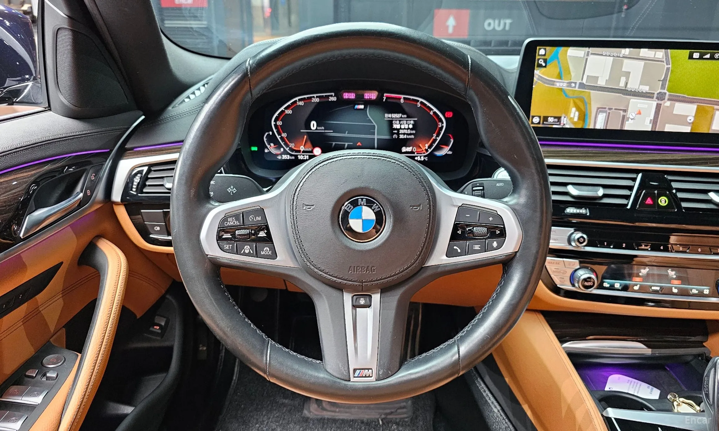 BMW 5 Series (G30) превью 13