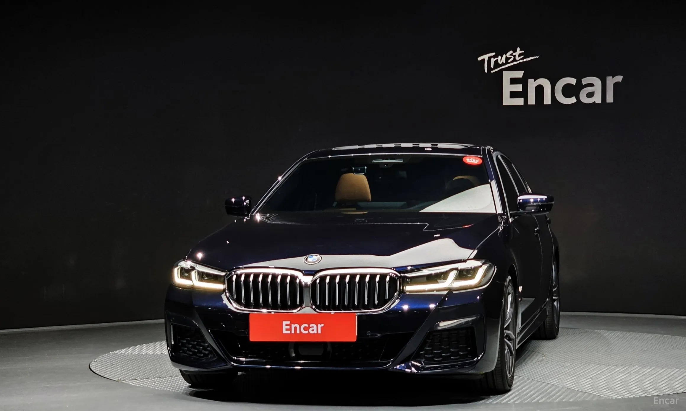 BMW 5 Series (G30) превью 3
