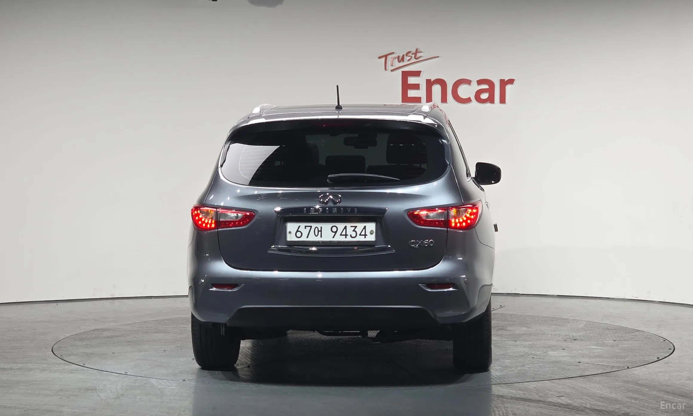 Infiniti QX60 превью 4