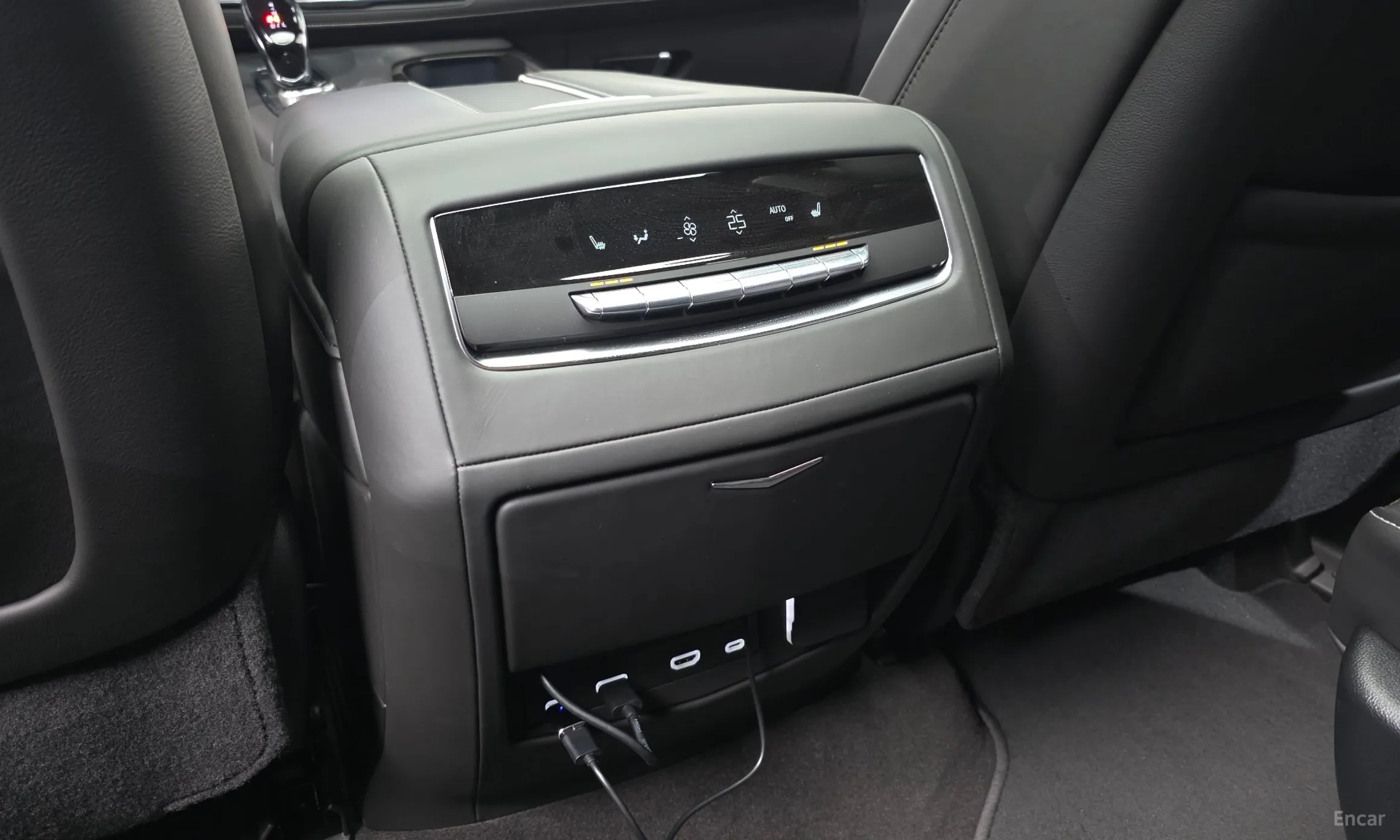 Cadillac Escalade 5th Generation превью 18